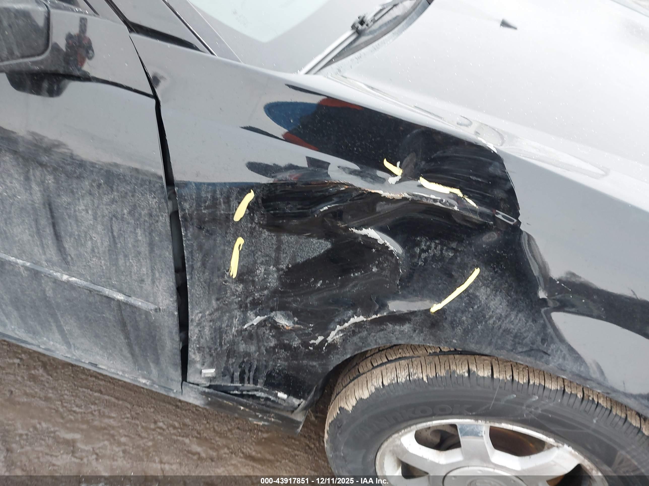 CADILLAC CTS image 6