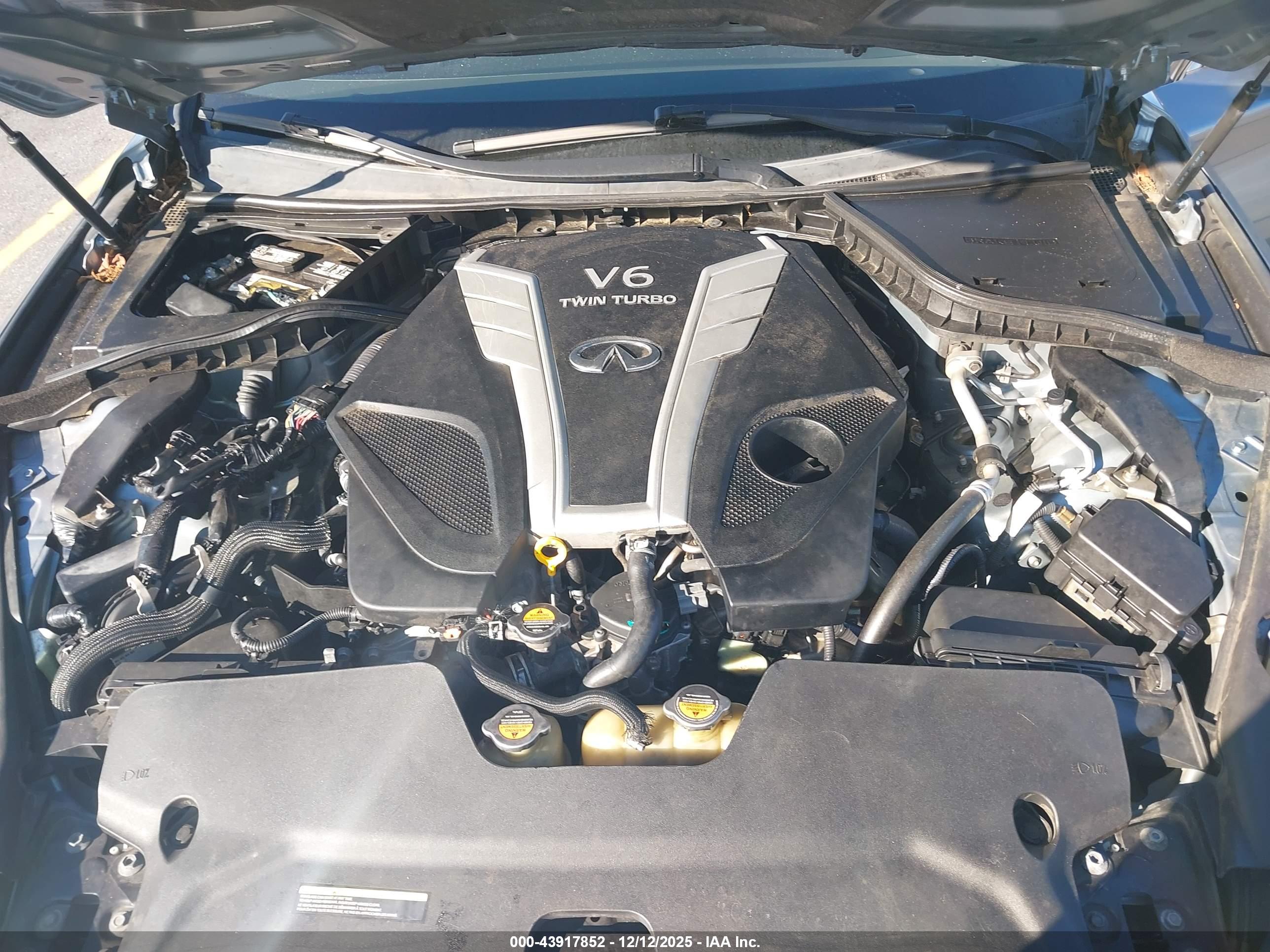 INFINITI Q50 image 10