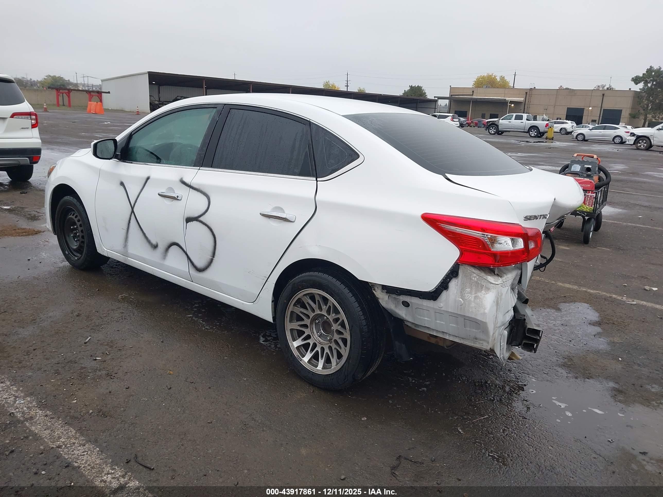 NISSAN SENTRA image 3