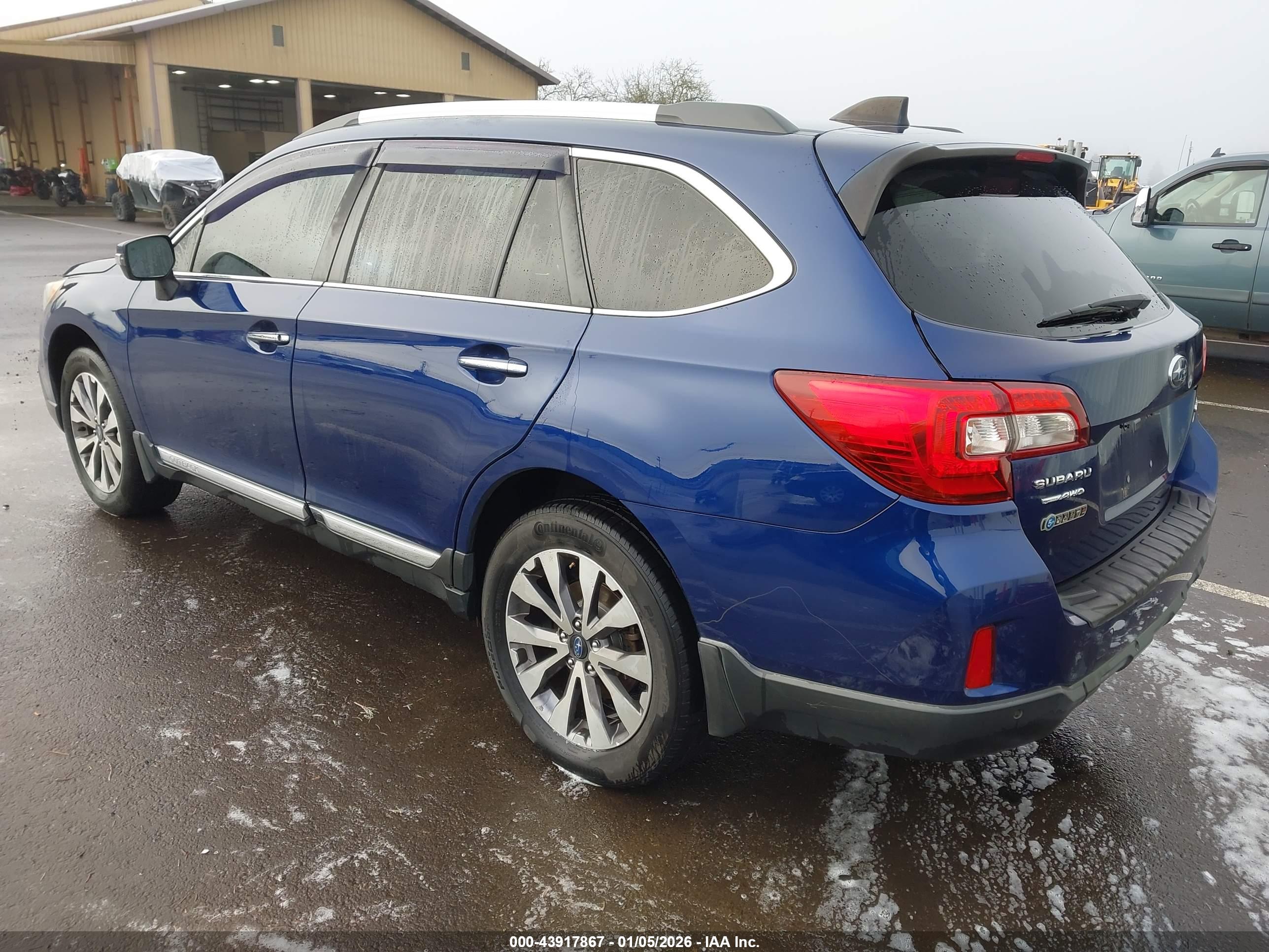 SUBARU OUTBACK image 3