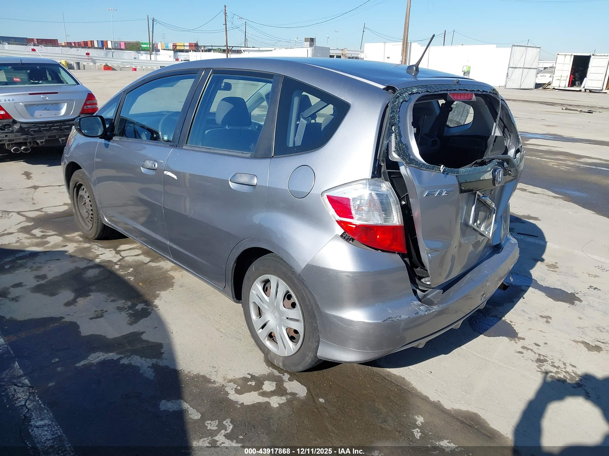 HONDA FIT image 3