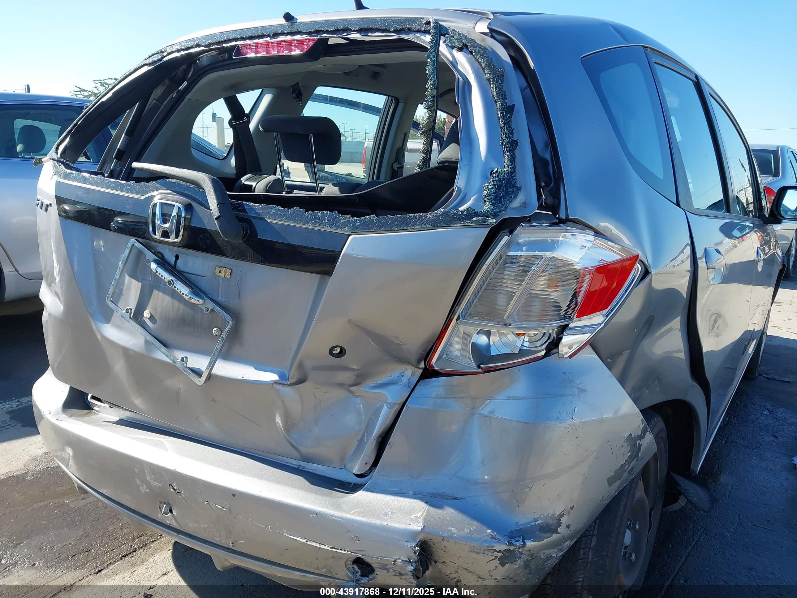 HONDA FIT image 6