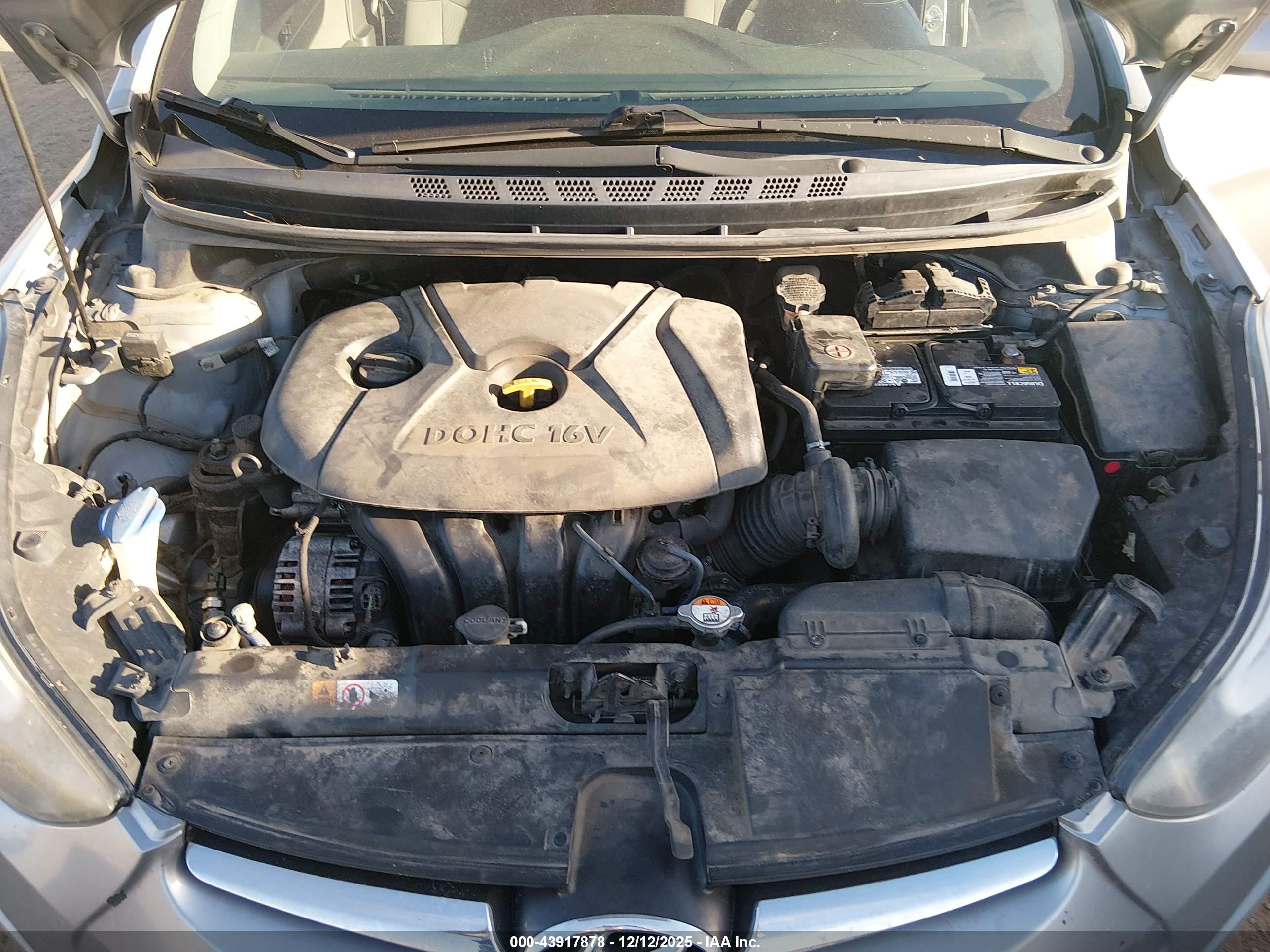 HYUNDAI ELANTRA image 10