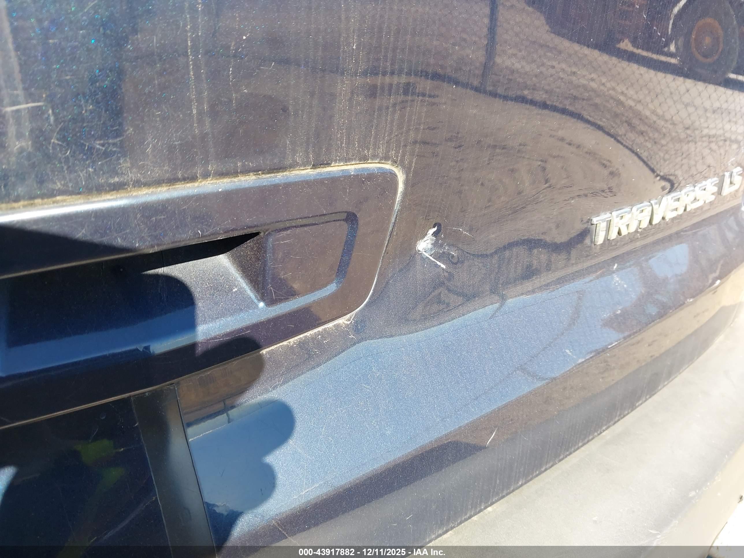 CHEVROLET TRAVERSE image 6