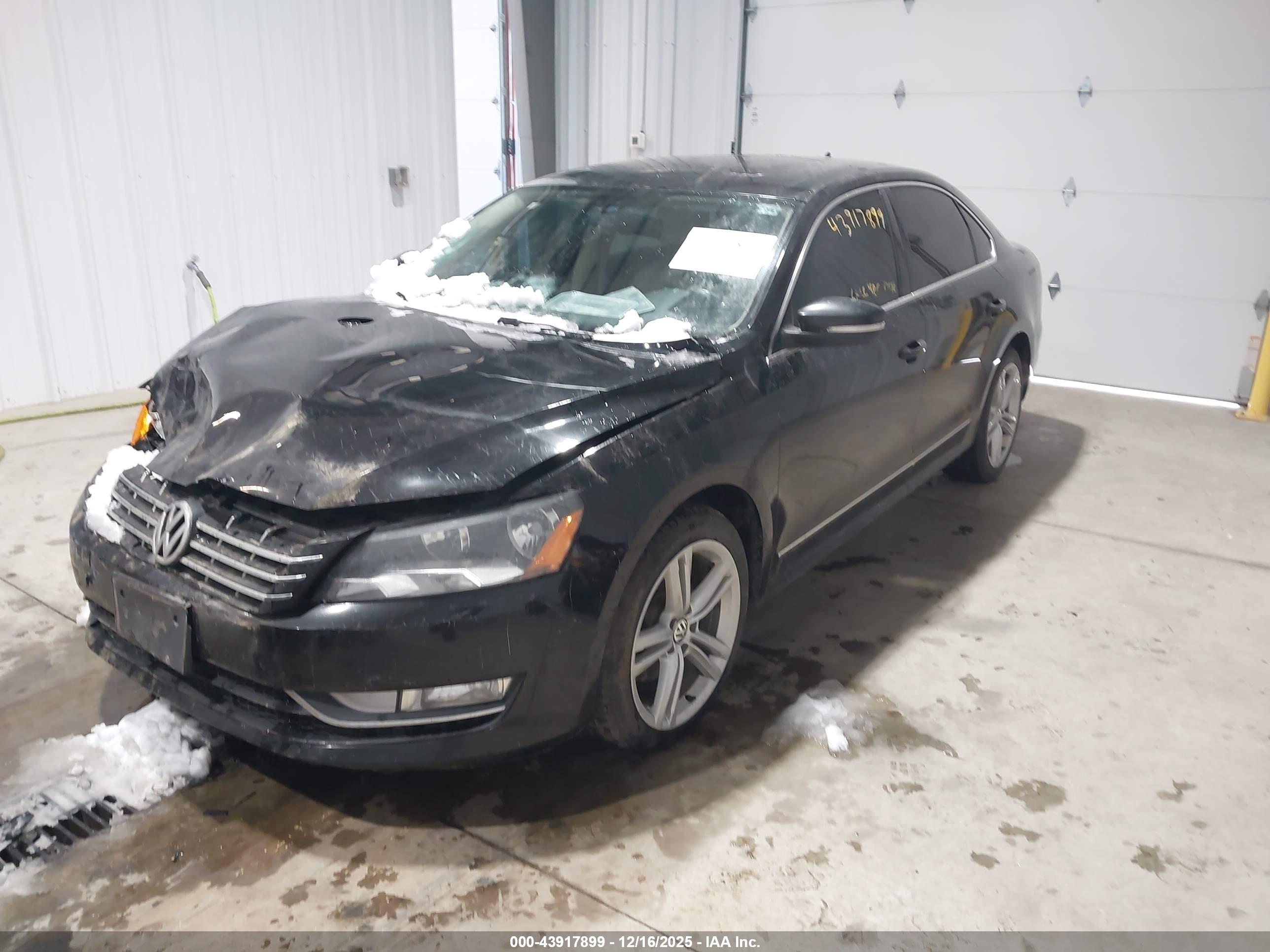 VOLKSWAGEN PASSAT image 2
