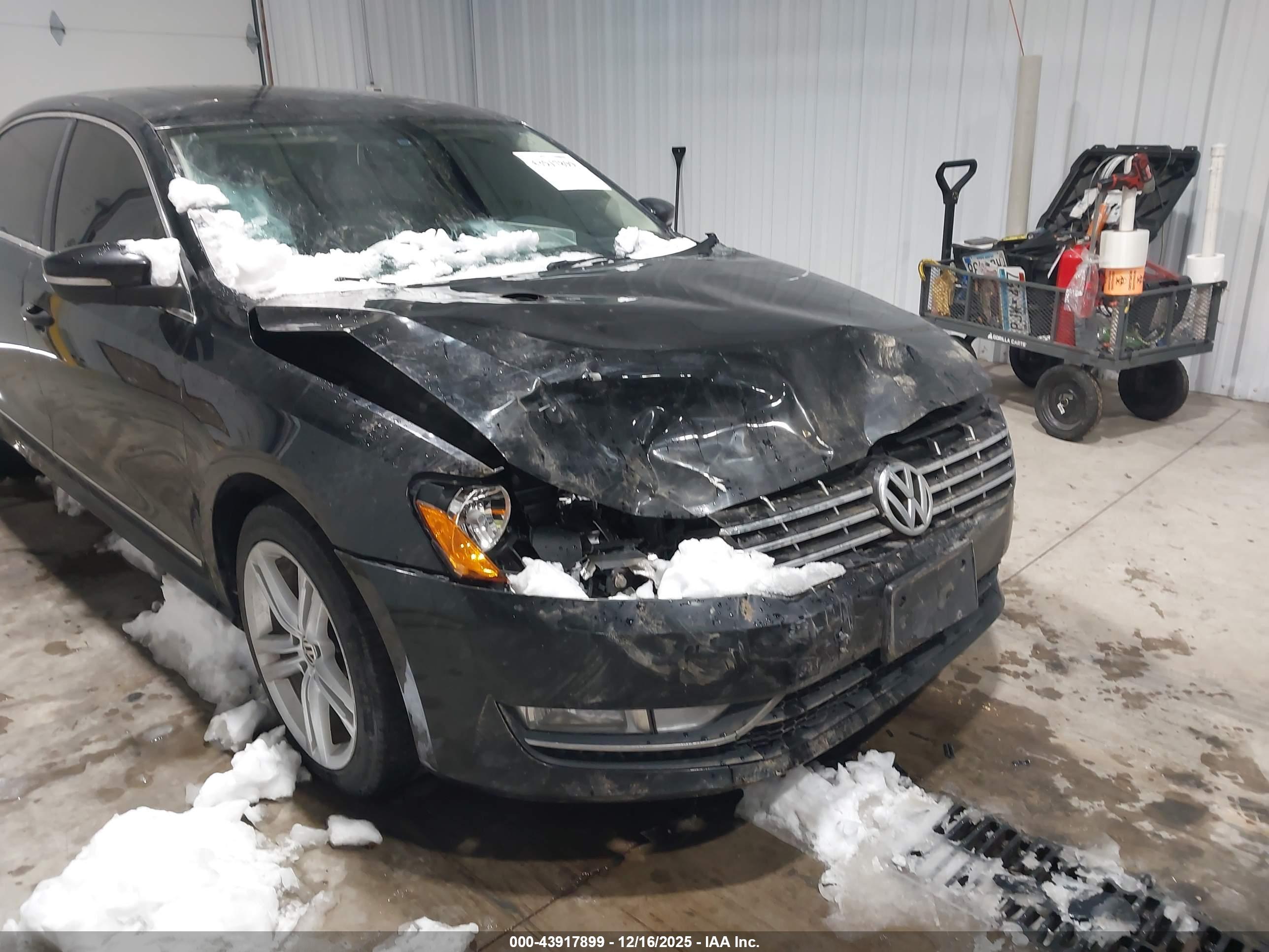 VOLKSWAGEN PASSAT image 6