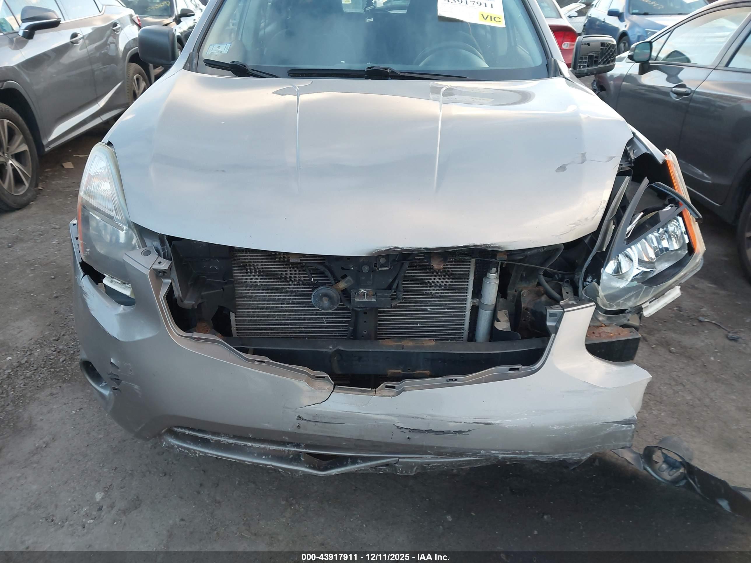 NISSAN ROGUE image 6