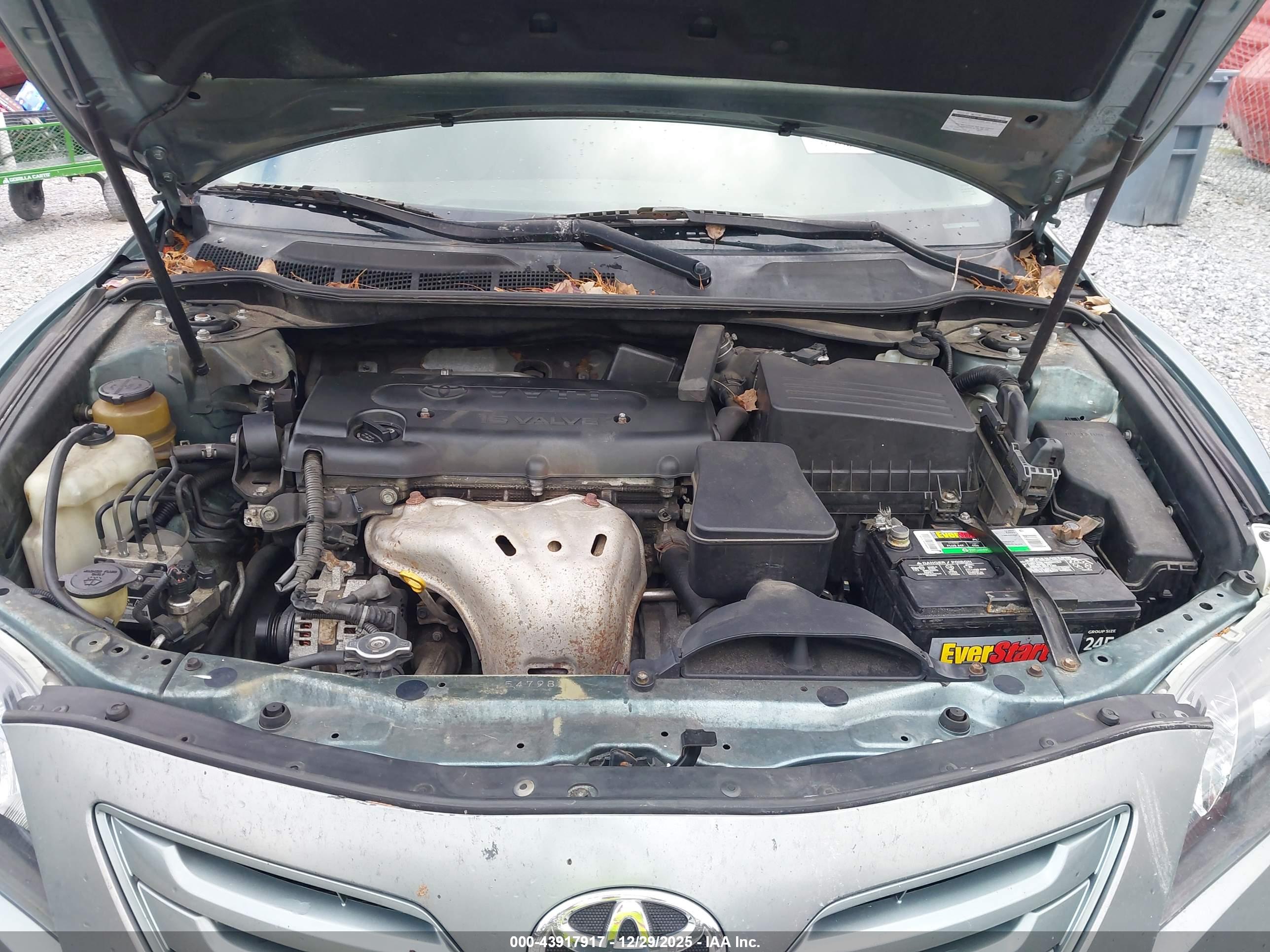 TOYOTA CAMRY image 10