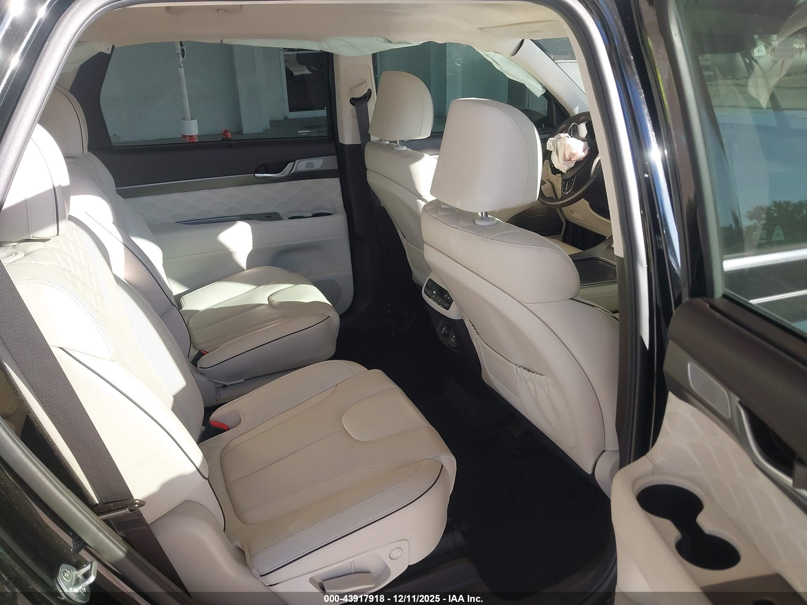 HYUNDAI PALISADE image 8