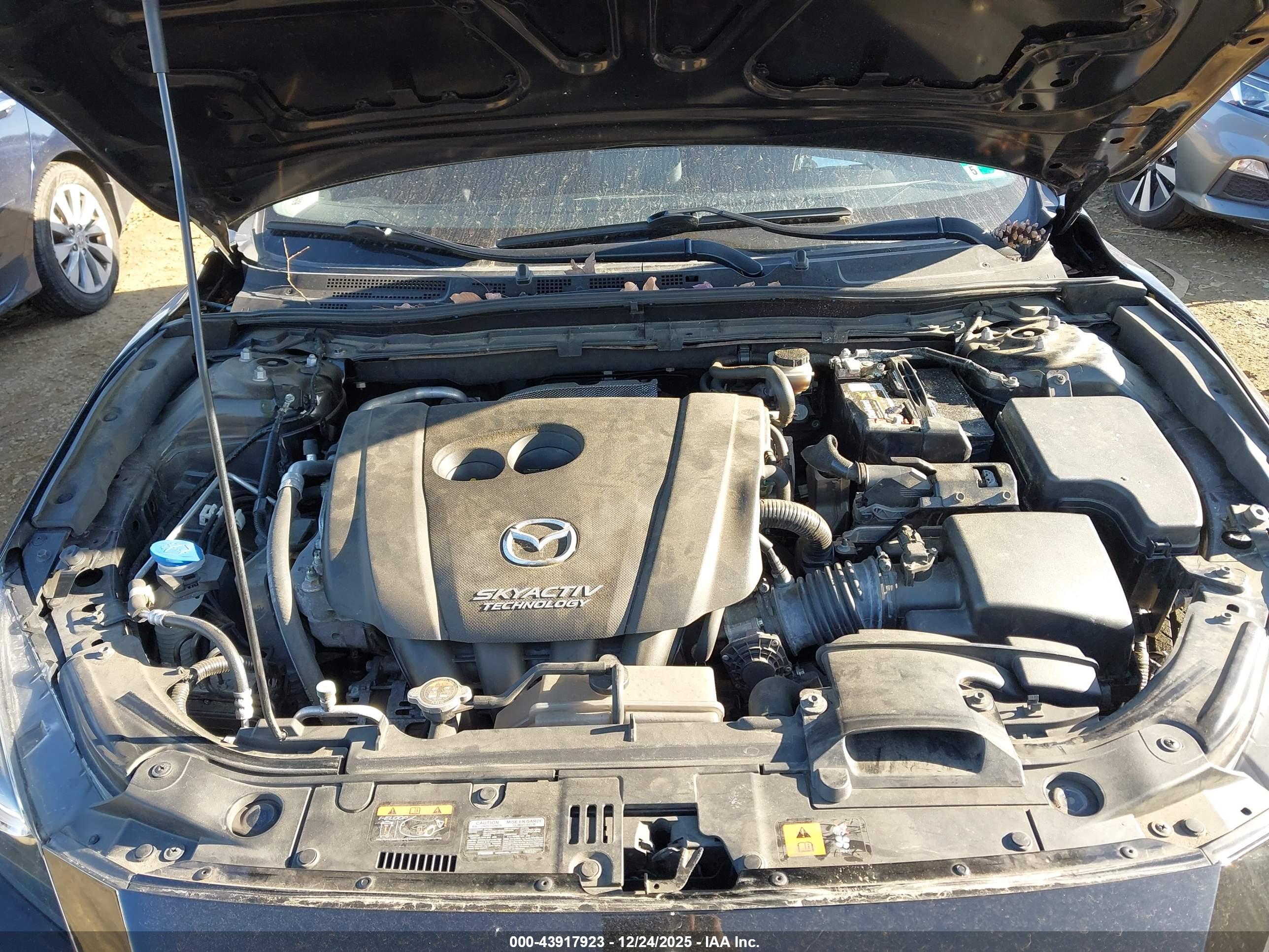 MAZDA MAZDA3 image 10