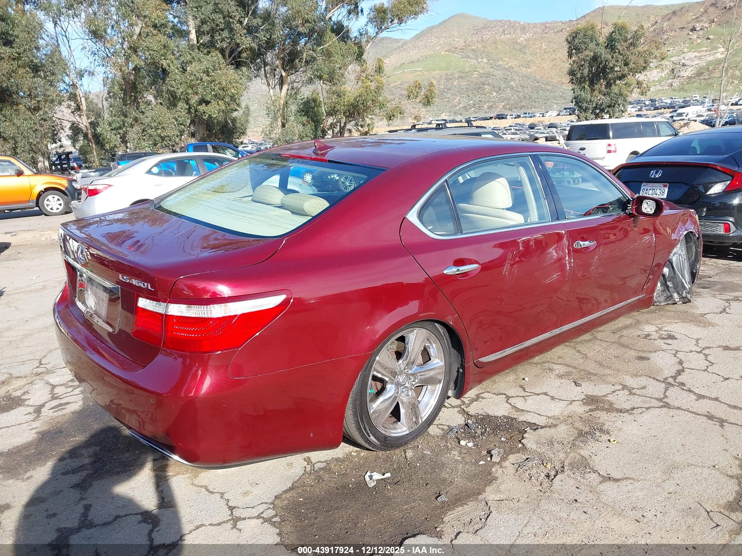 LEXUS LS image 4