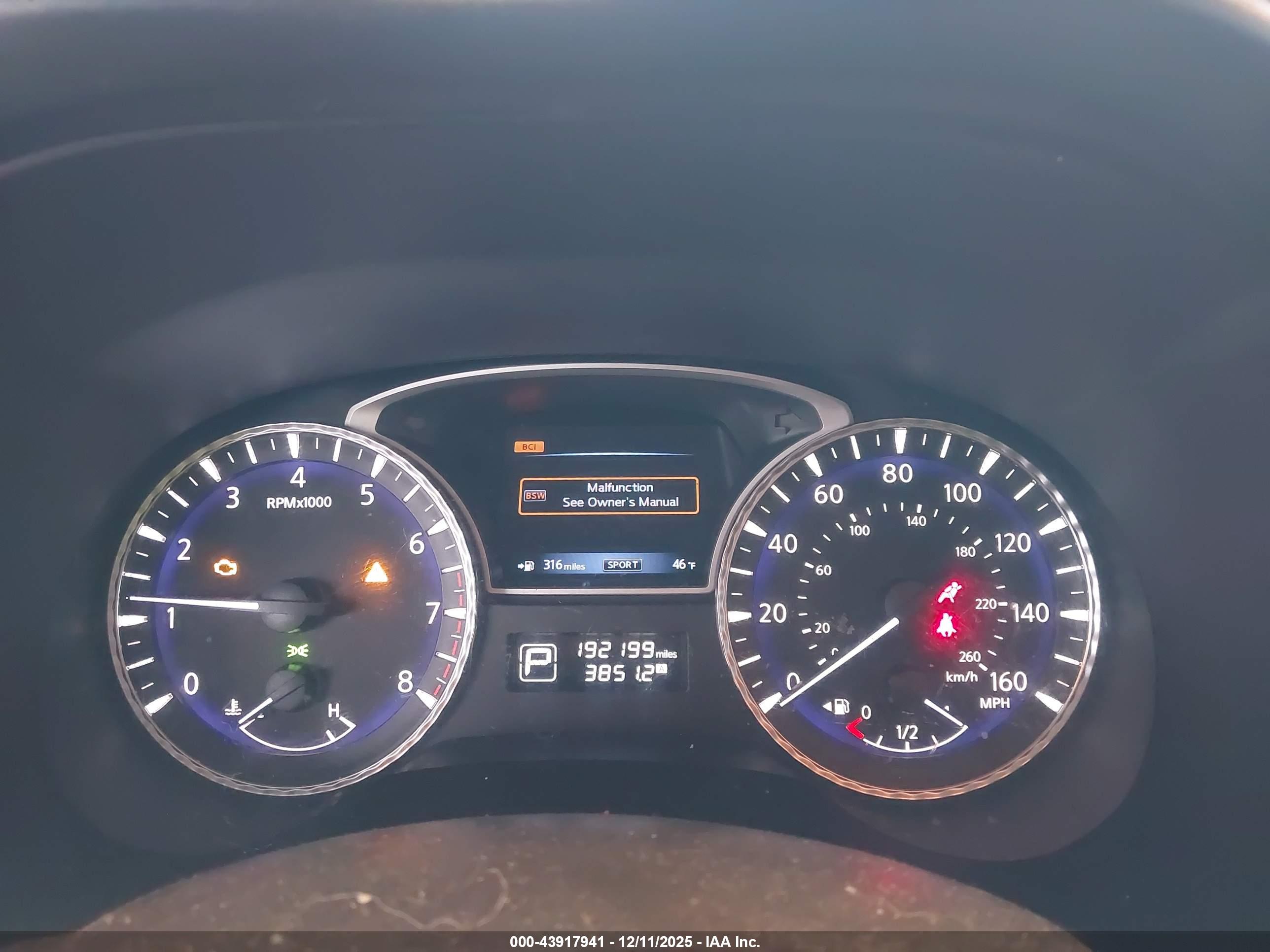 INFINITI JX35 image 7