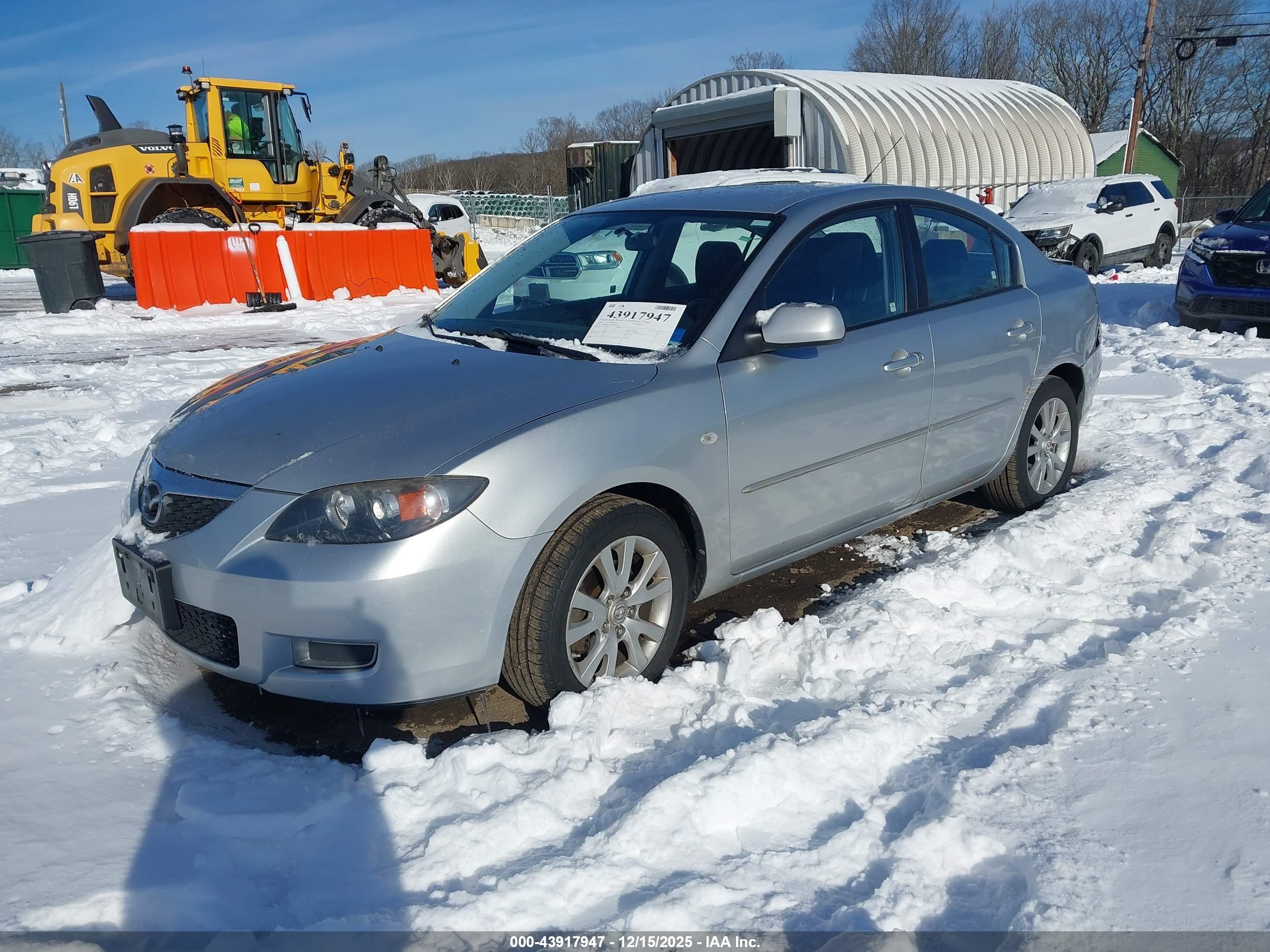 MAZDA MAZDA3 image 2