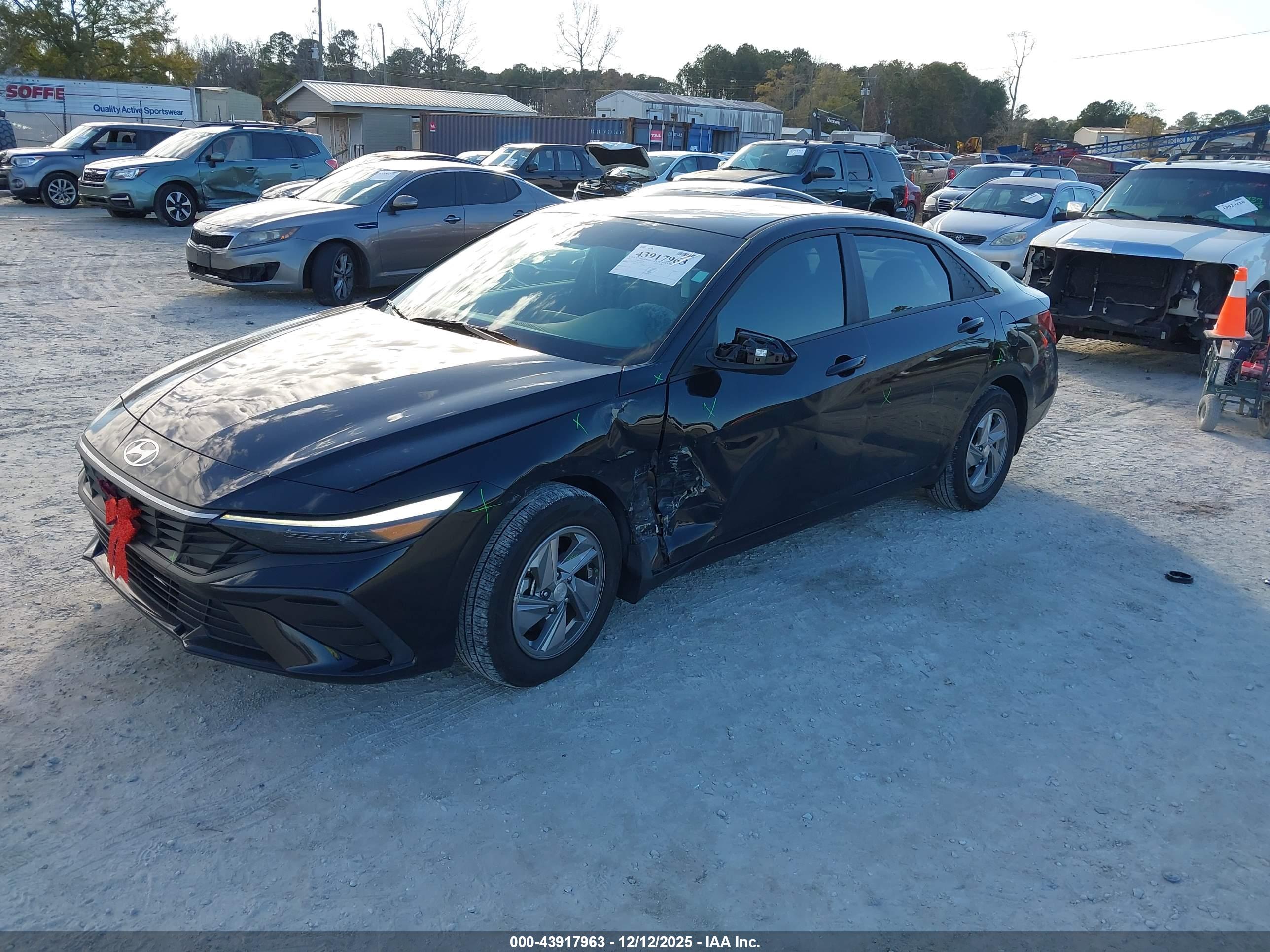 HYUNDAI ELANTRA image 2