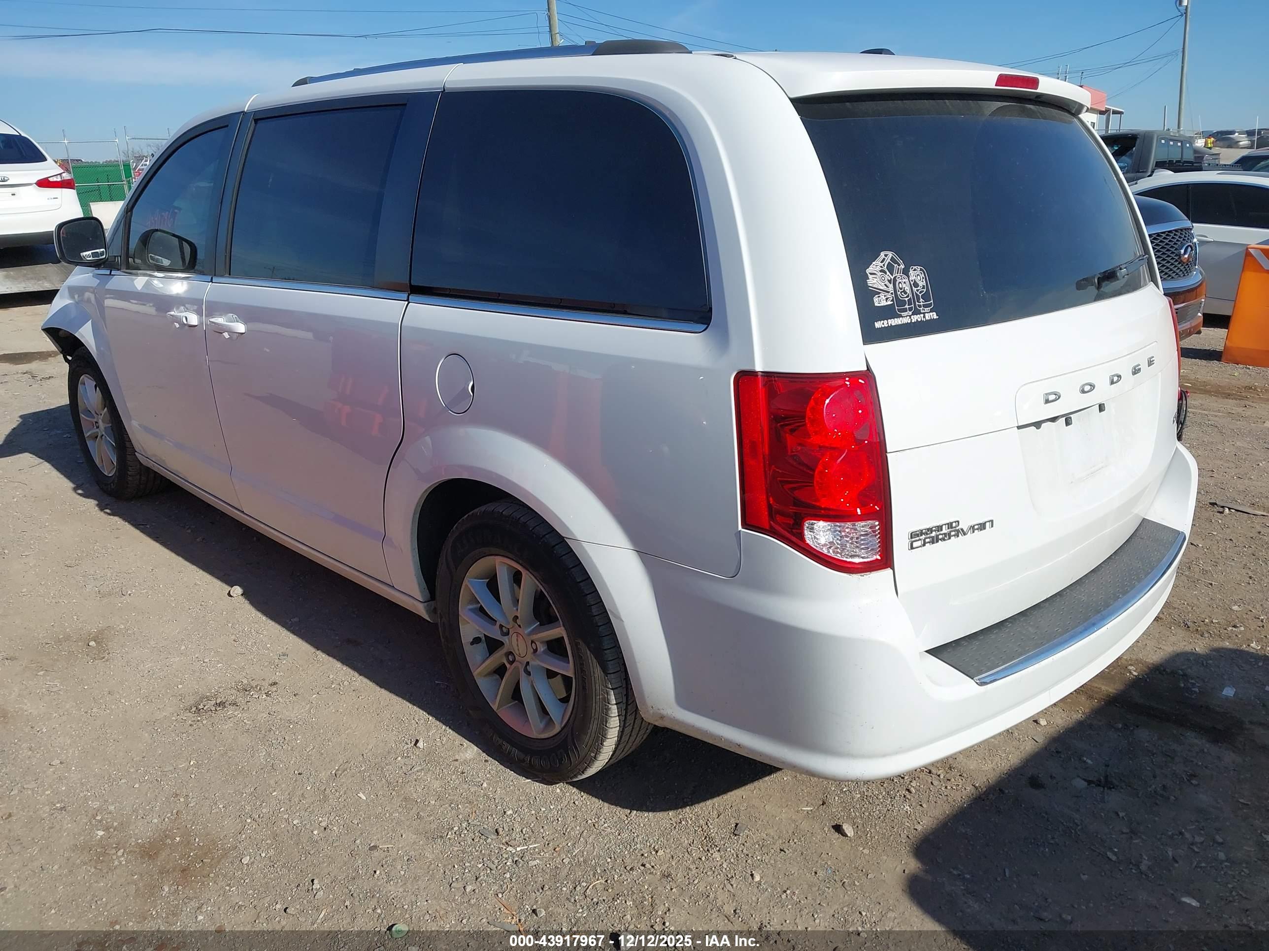 DODGE GRAND image 3