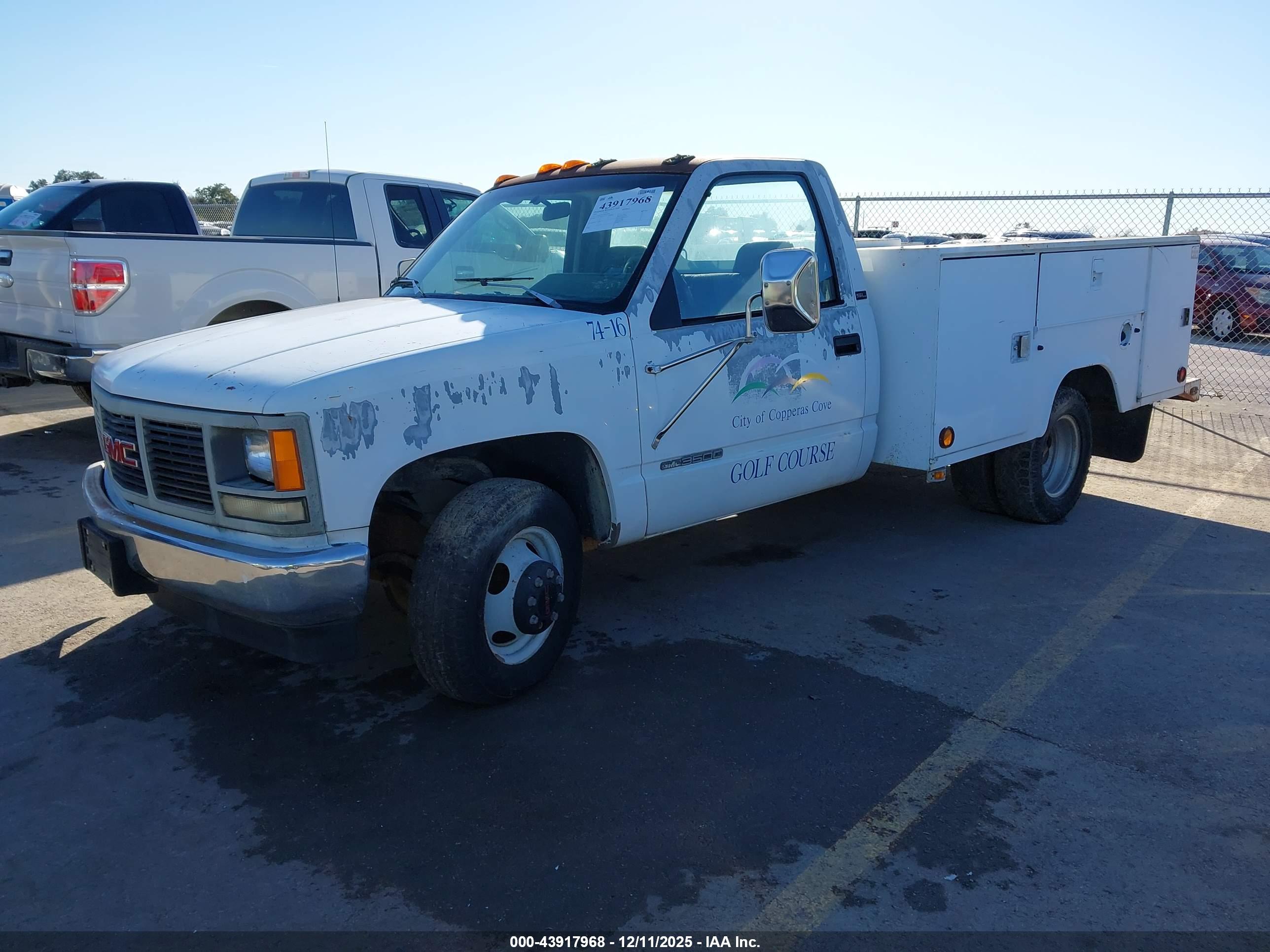GMC SIERRA image 2
