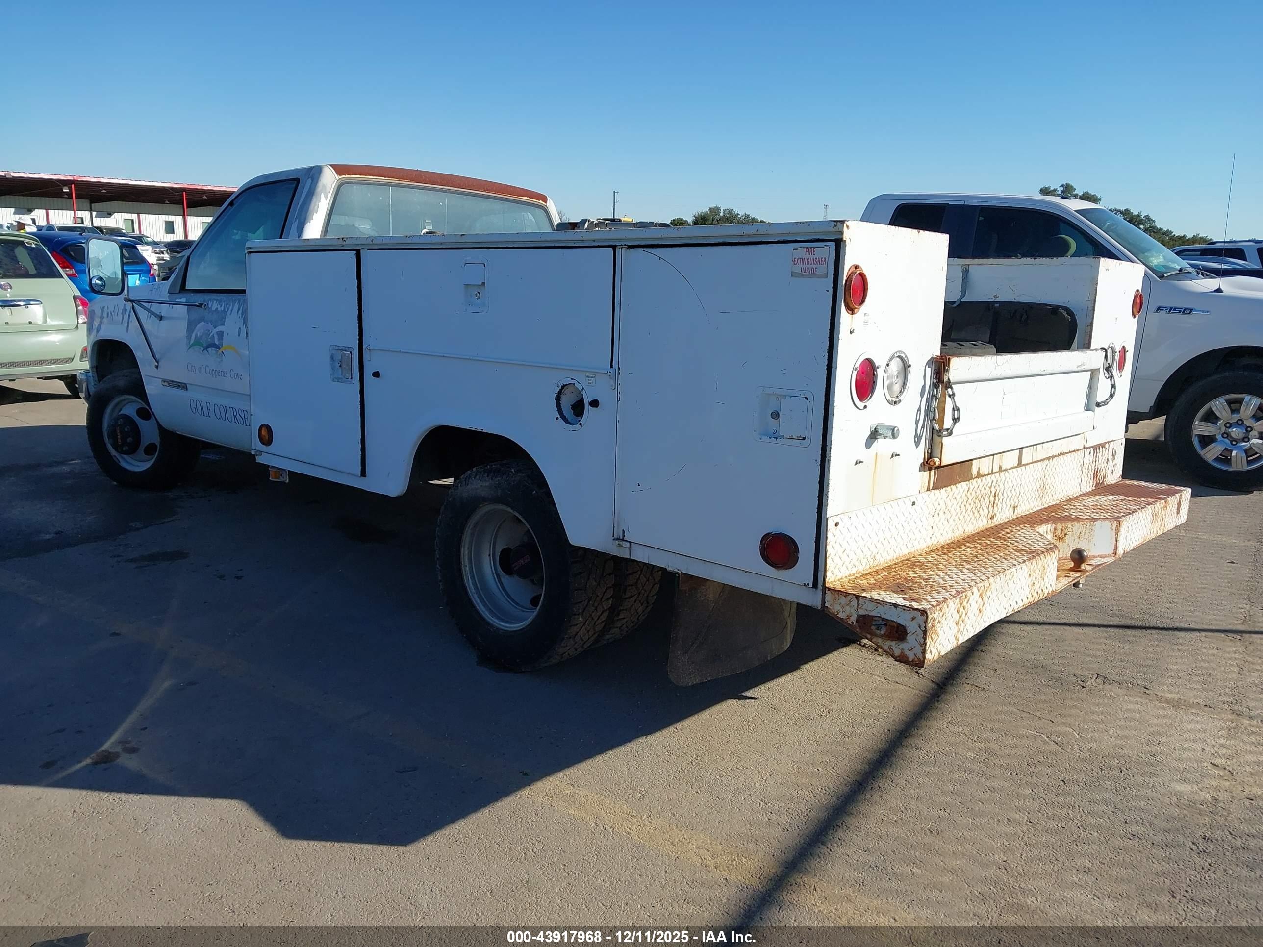 GMC SIERRA image 3