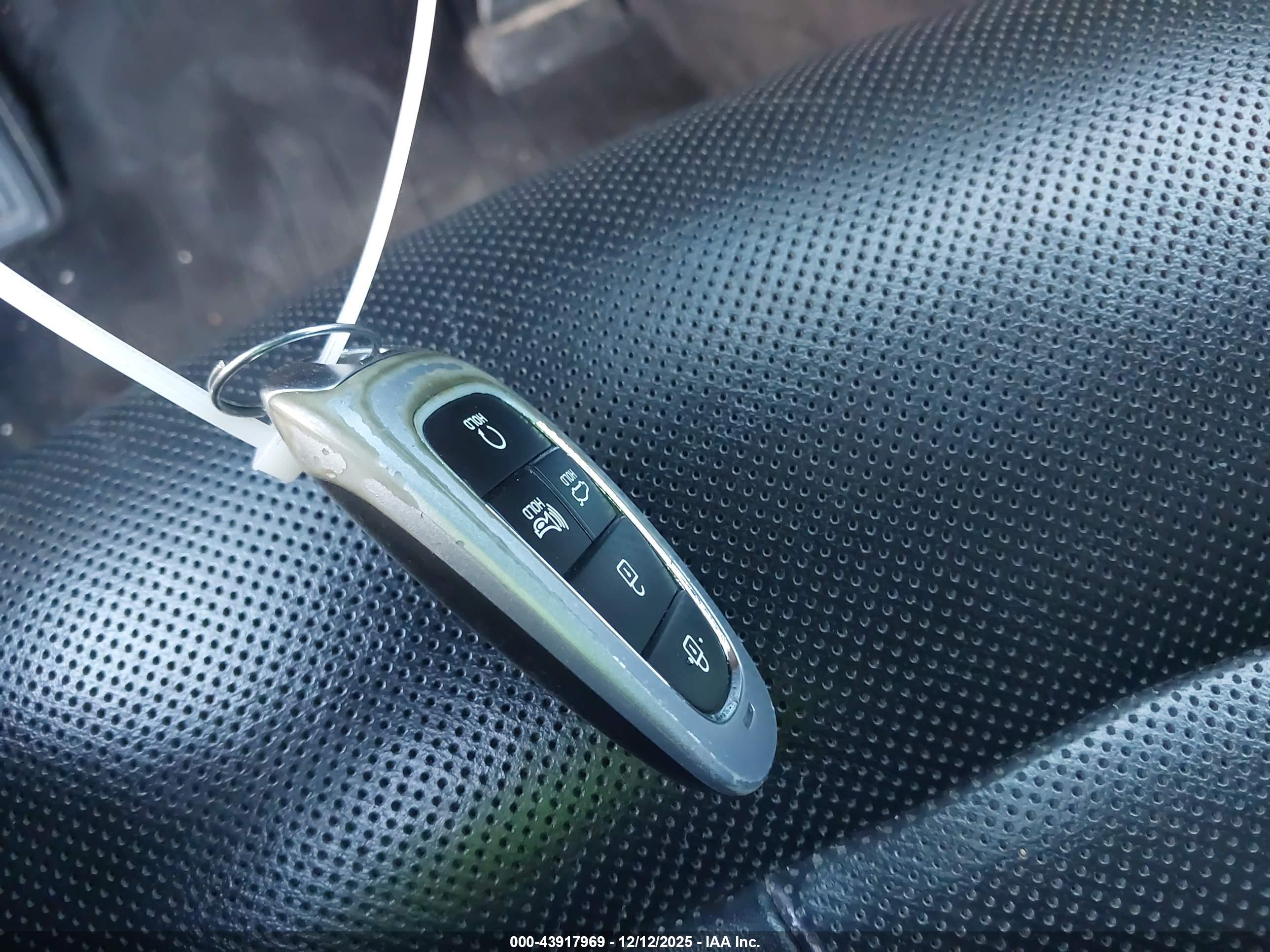 HYUNDAI SONATA image 11