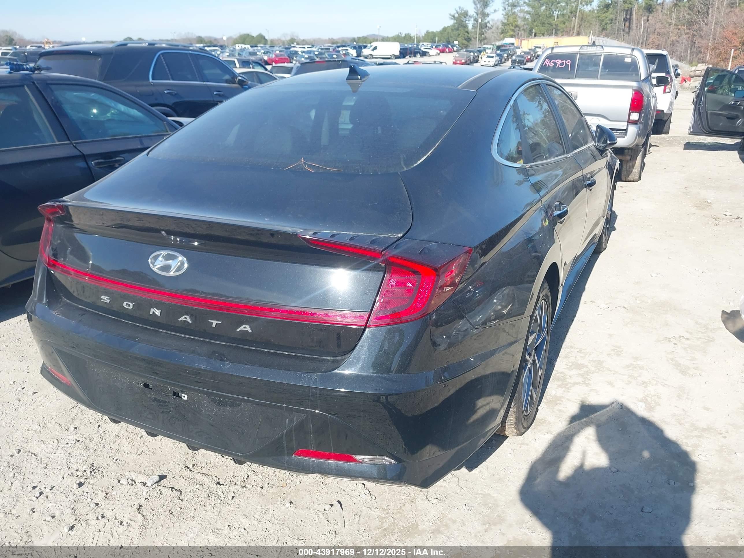 HYUNDAI SONATA image 4