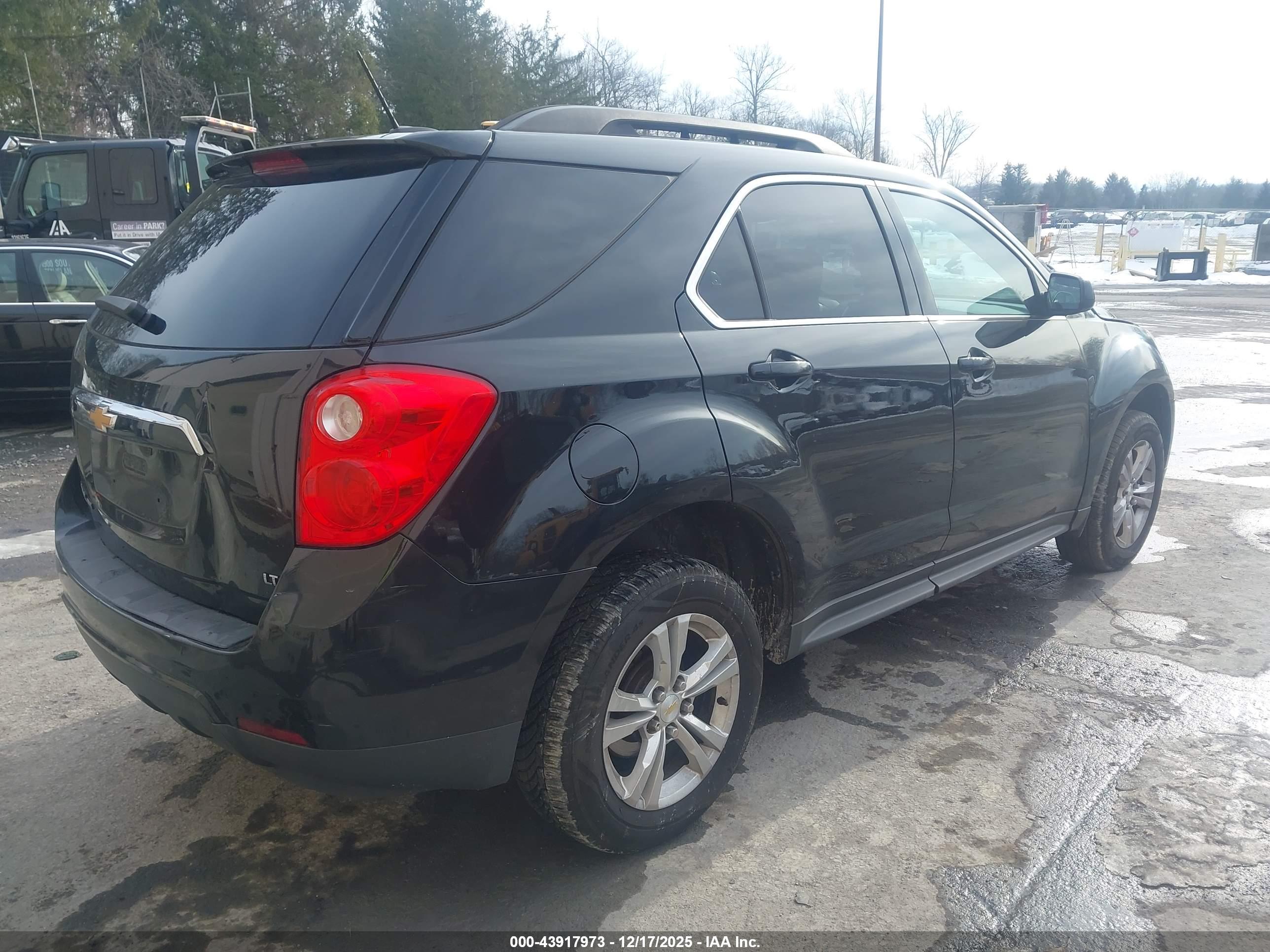 CHEVROLET EQUINOX image 4