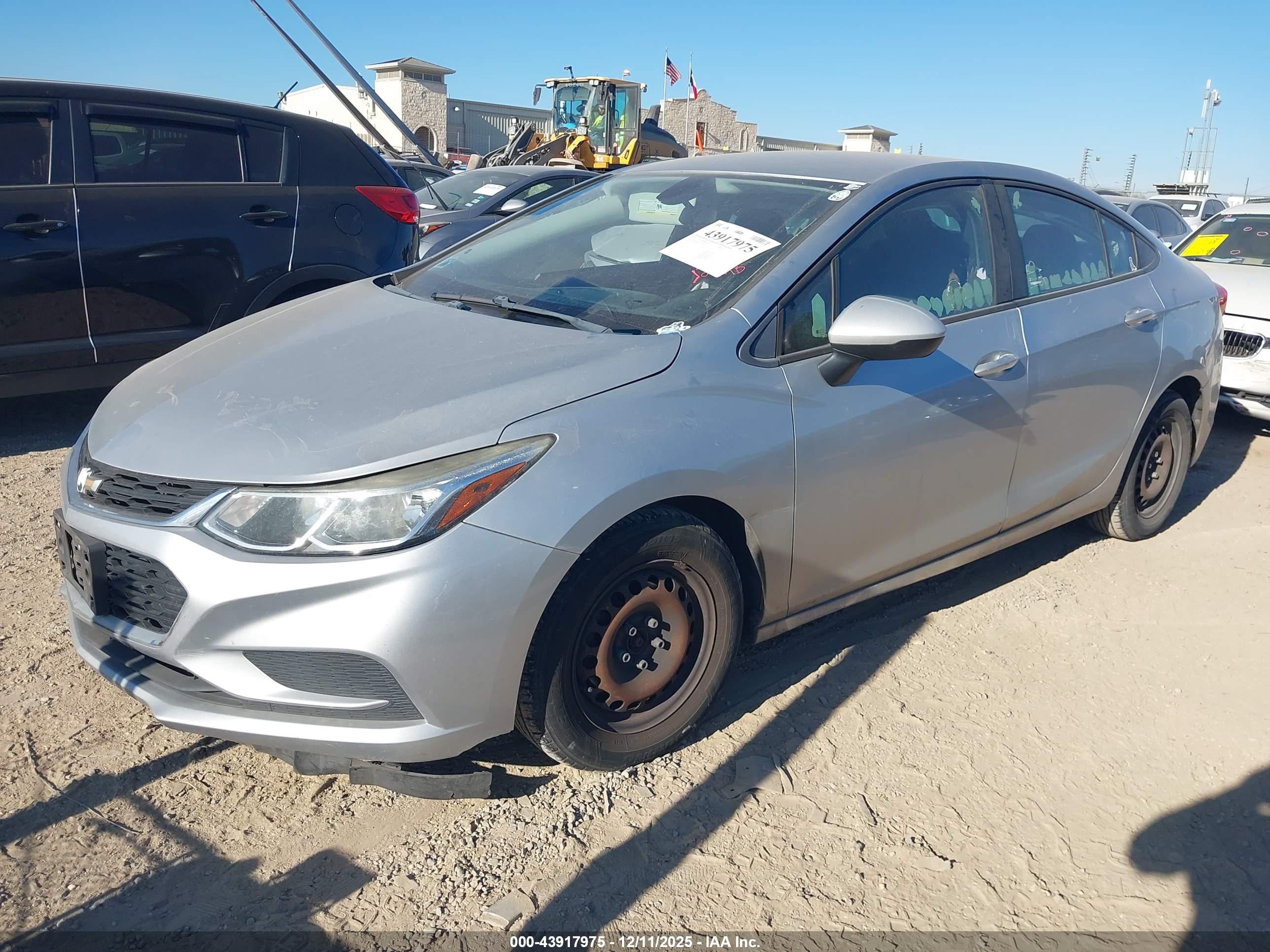 CHEVROLET CRUZE image 2