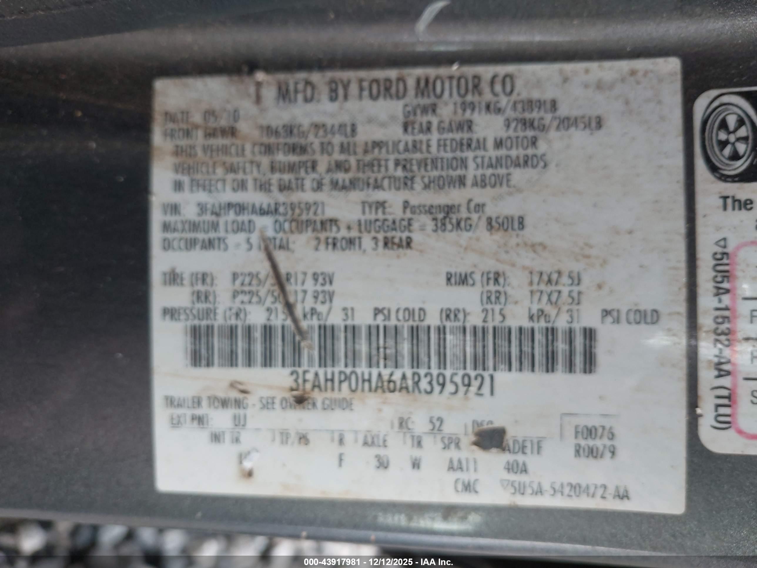 FORD FUSION image 9