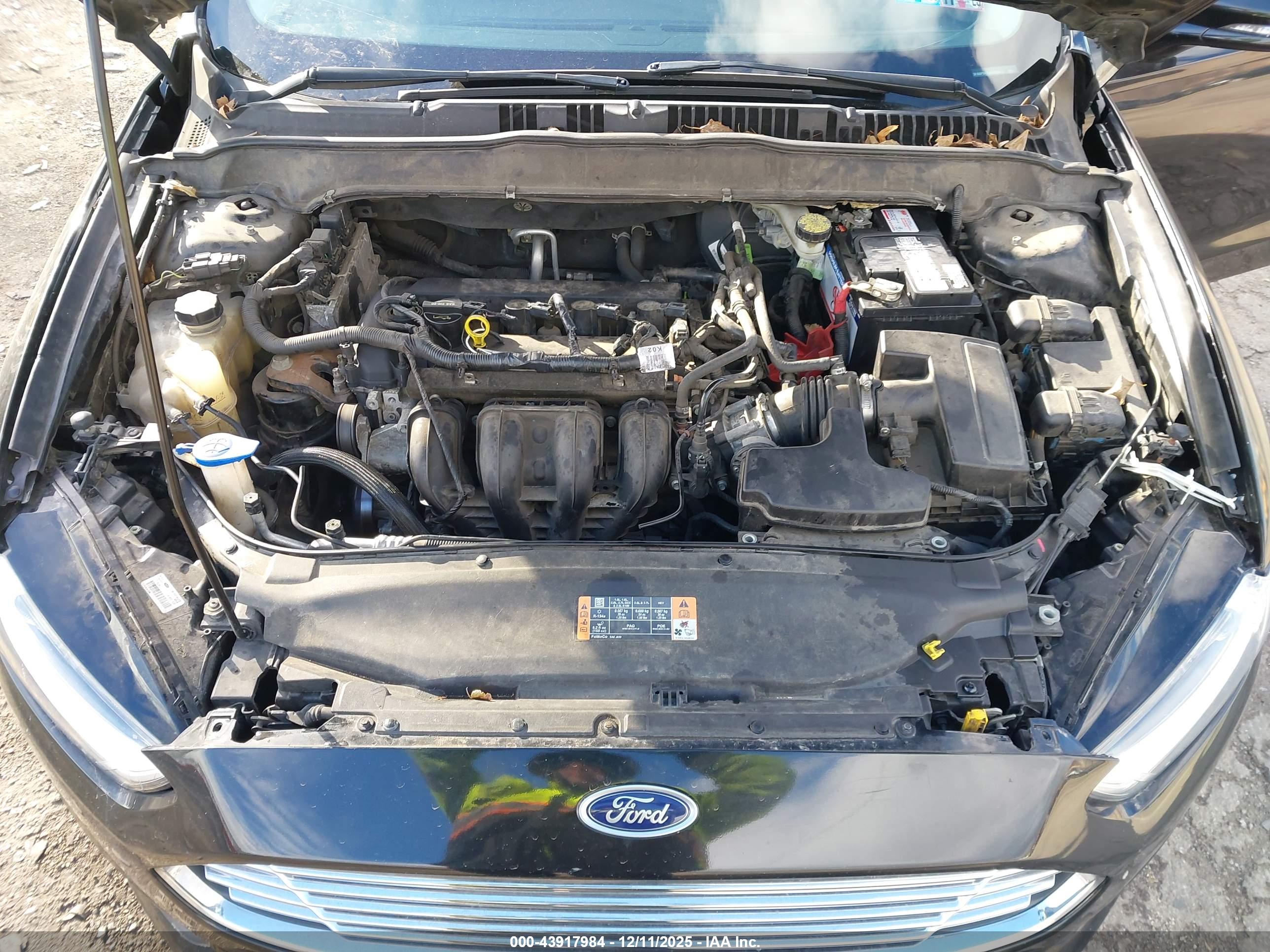 FORD FUSION image 10
