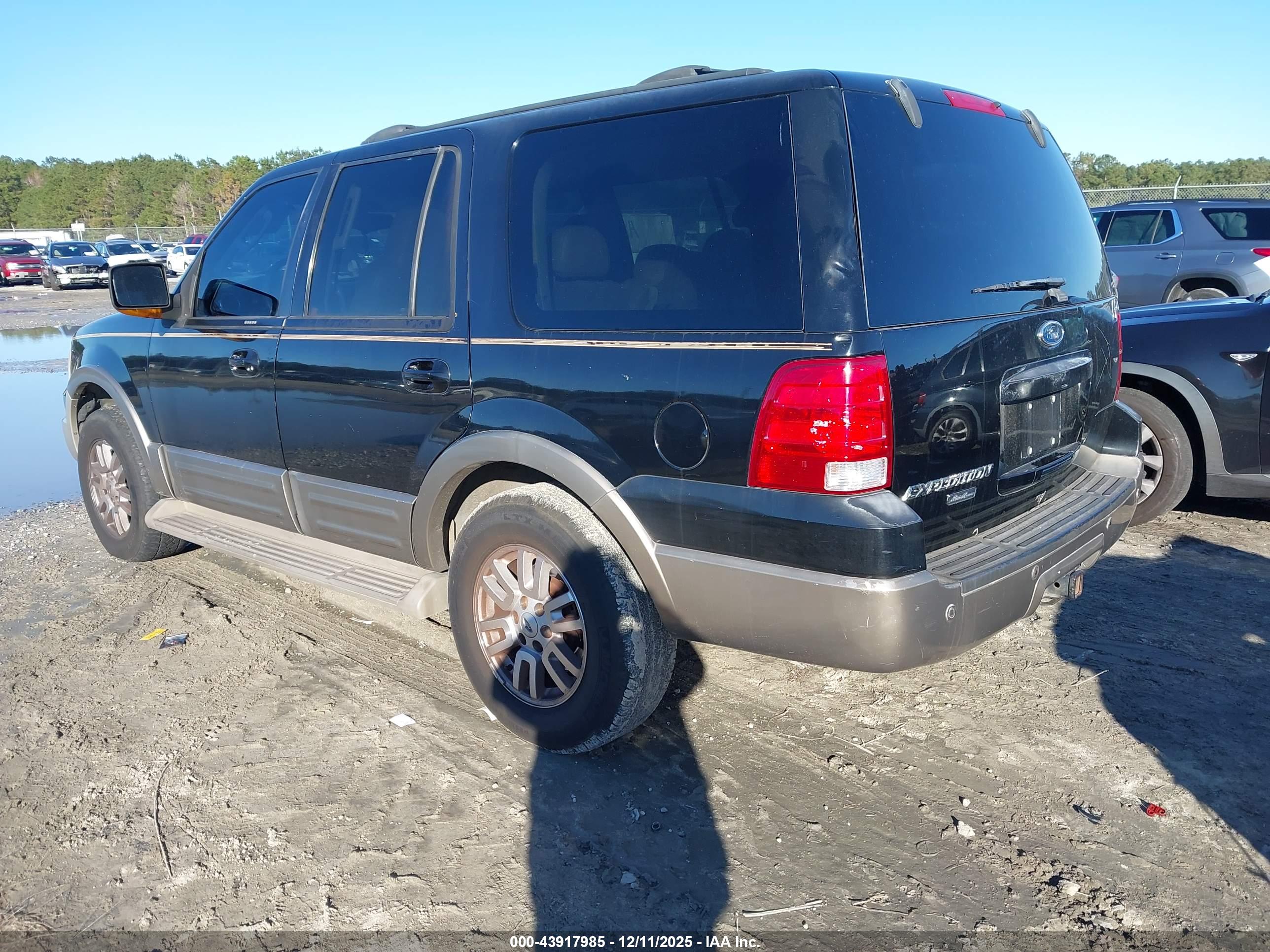 FORD EXPEDITION image 3