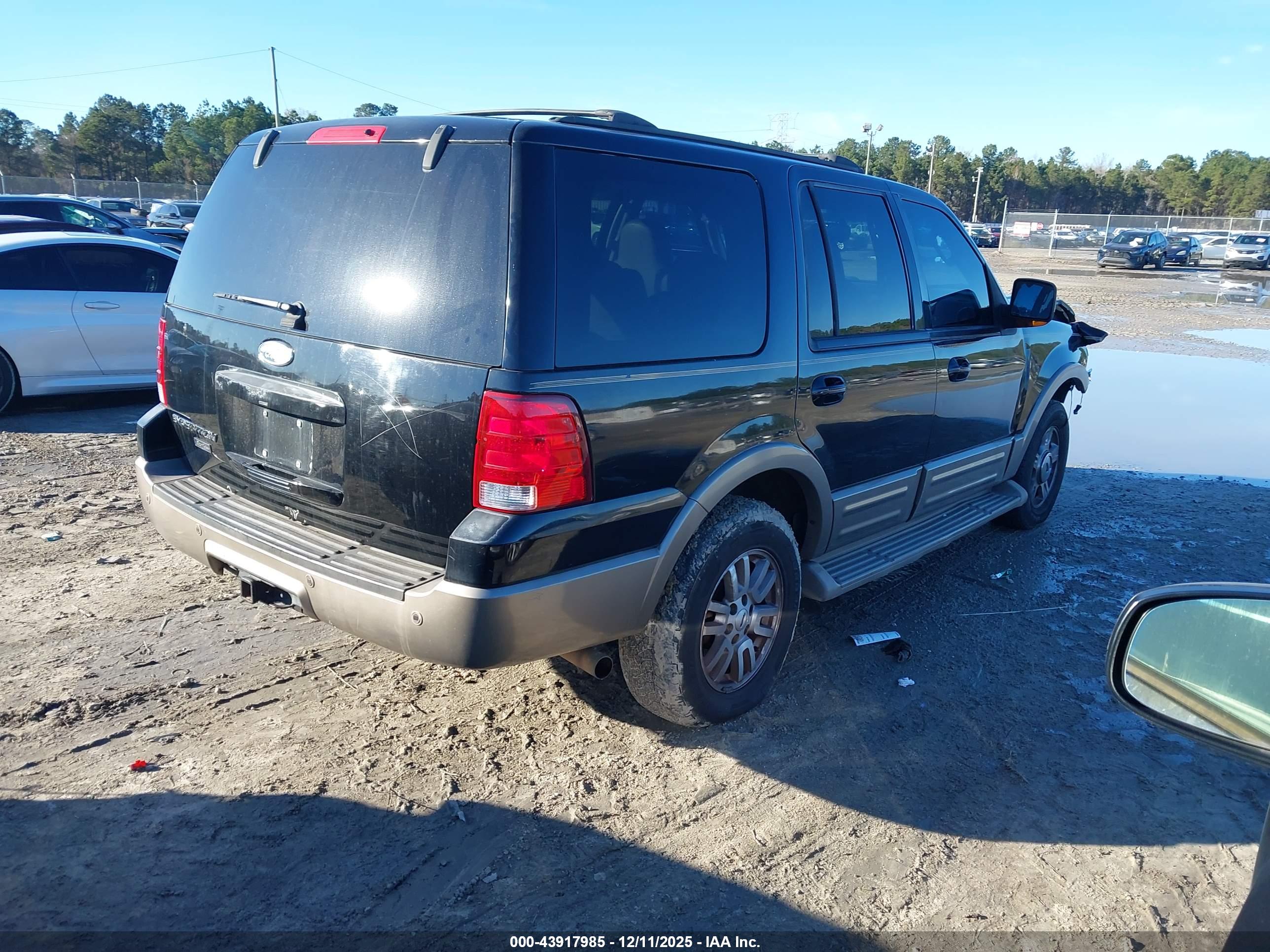 FORD EXPEDITION image 4