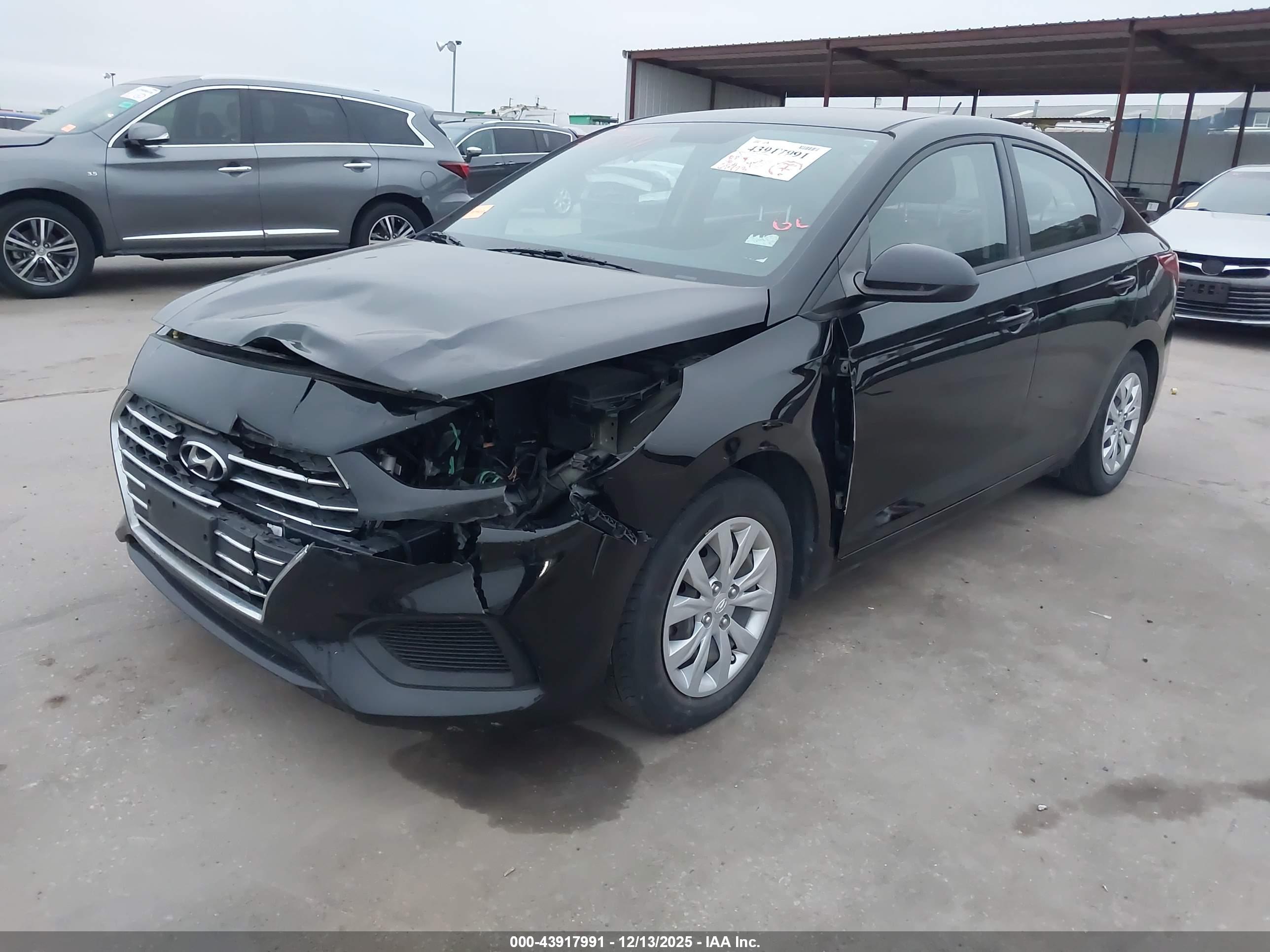 HYUNDAI ACCENT image 2