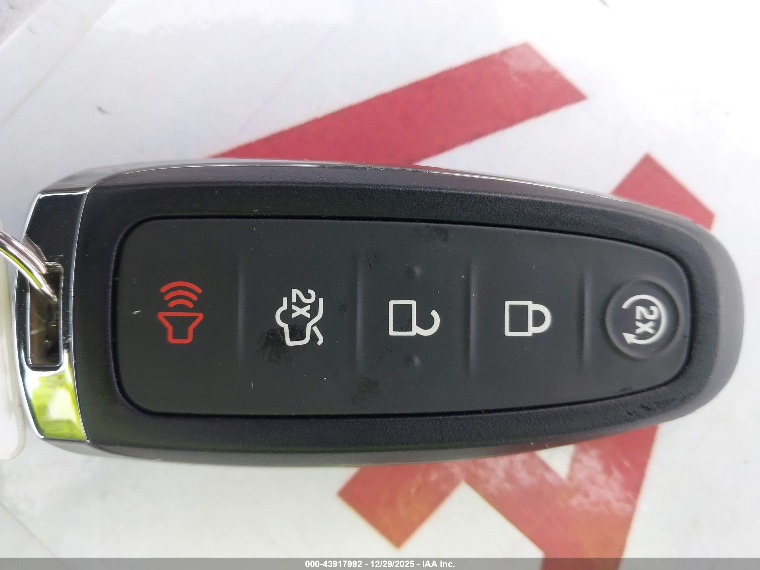 FORD ESCAPE image 11