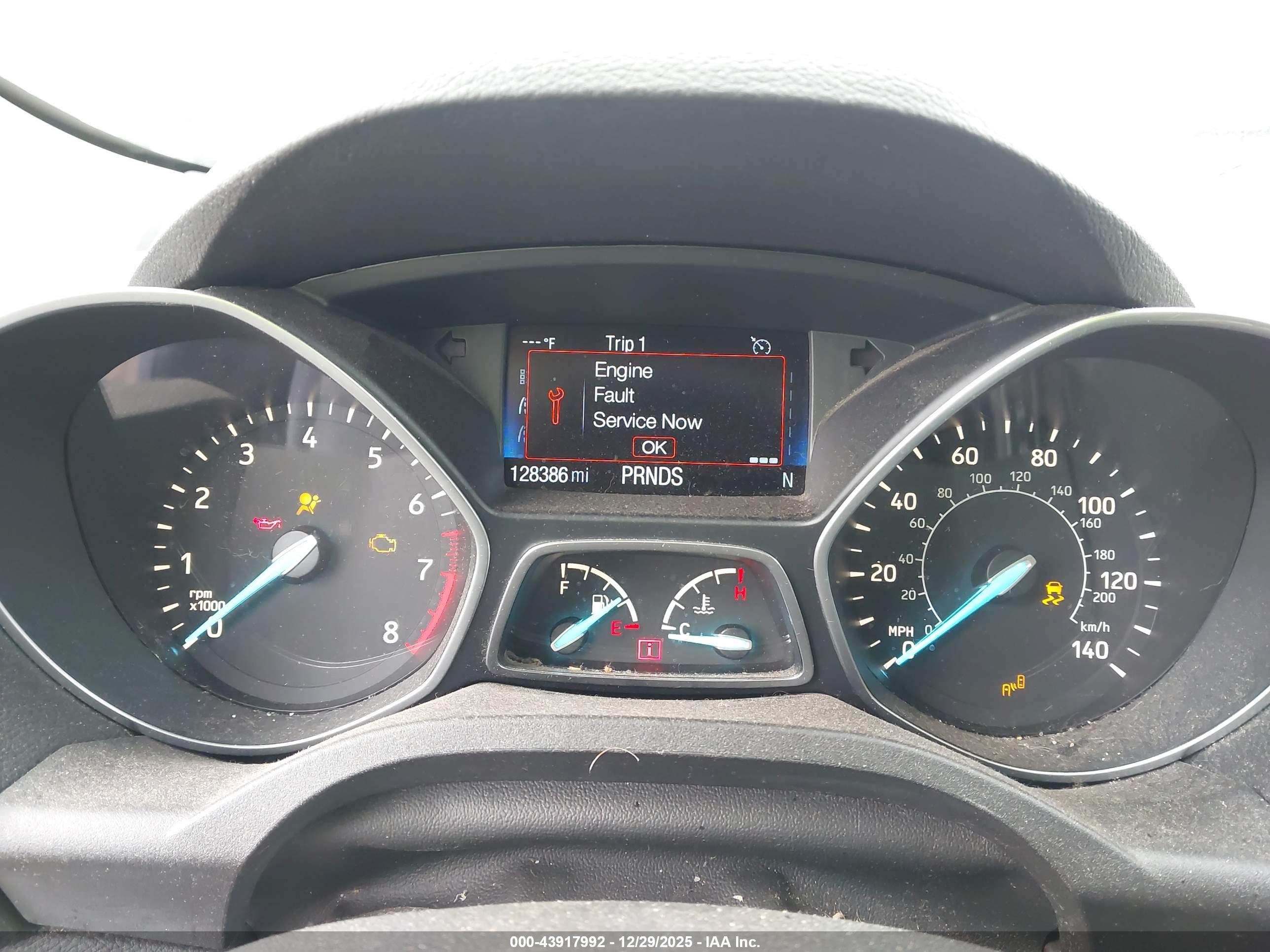 FORD ESCAPE image 7