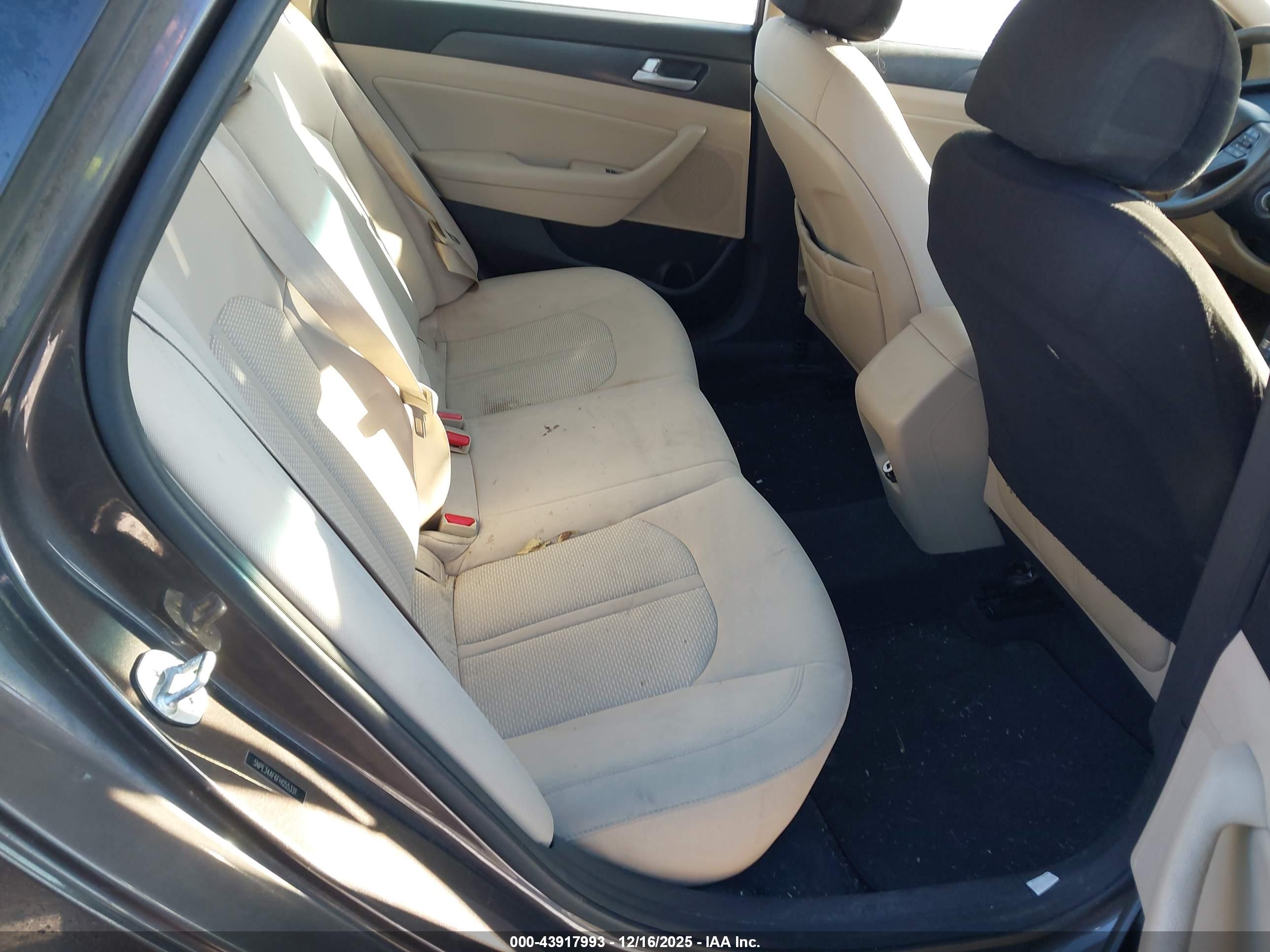 HYUNDAI SONATA image 8