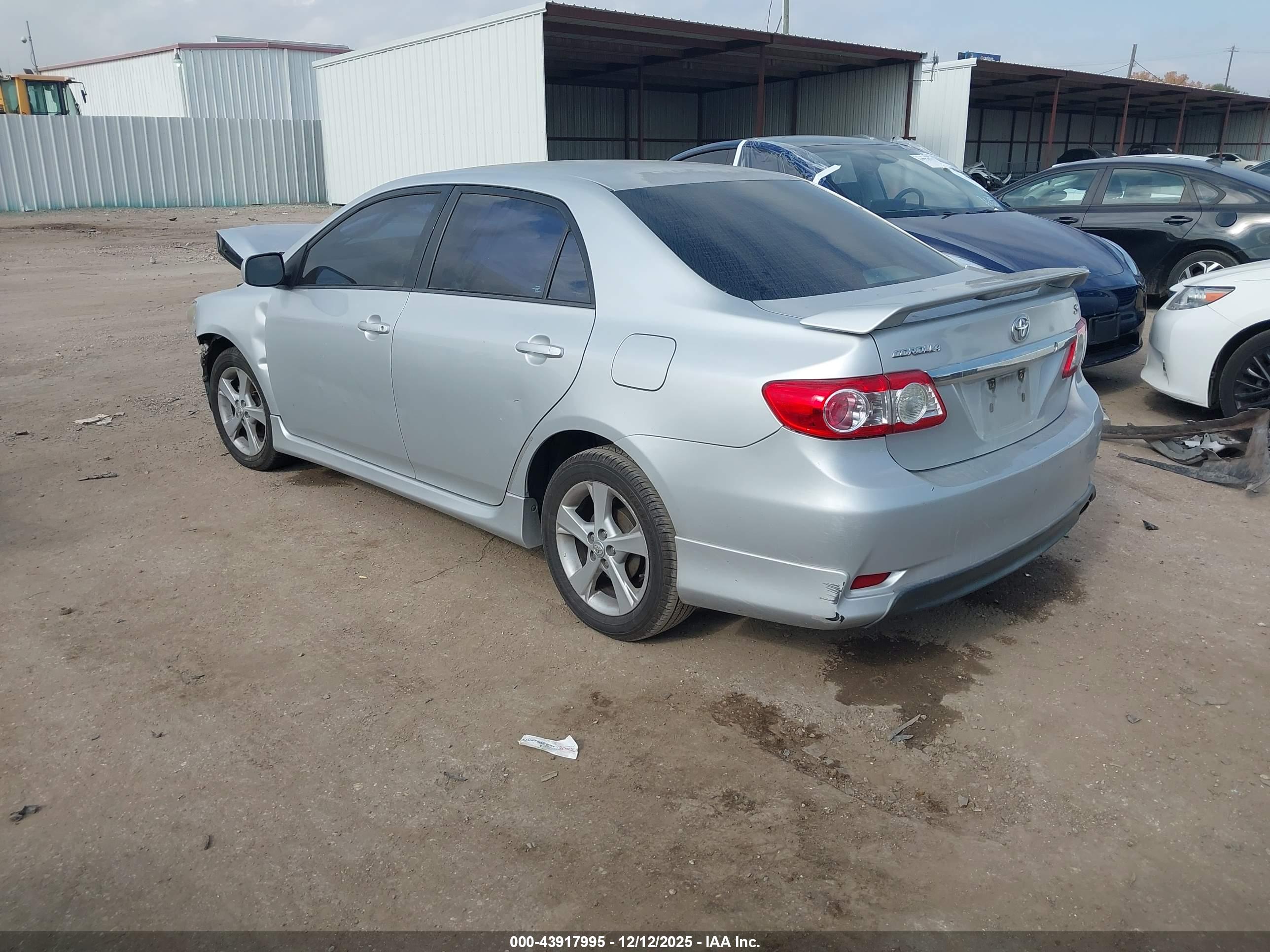 TOYOTA COROLLA image 3