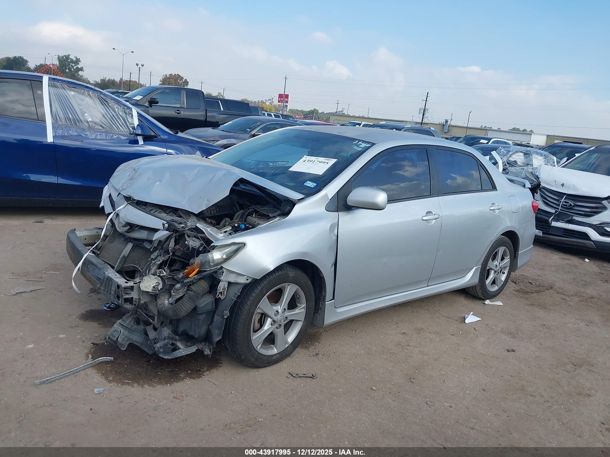 TOYOTA COROLLA image 6