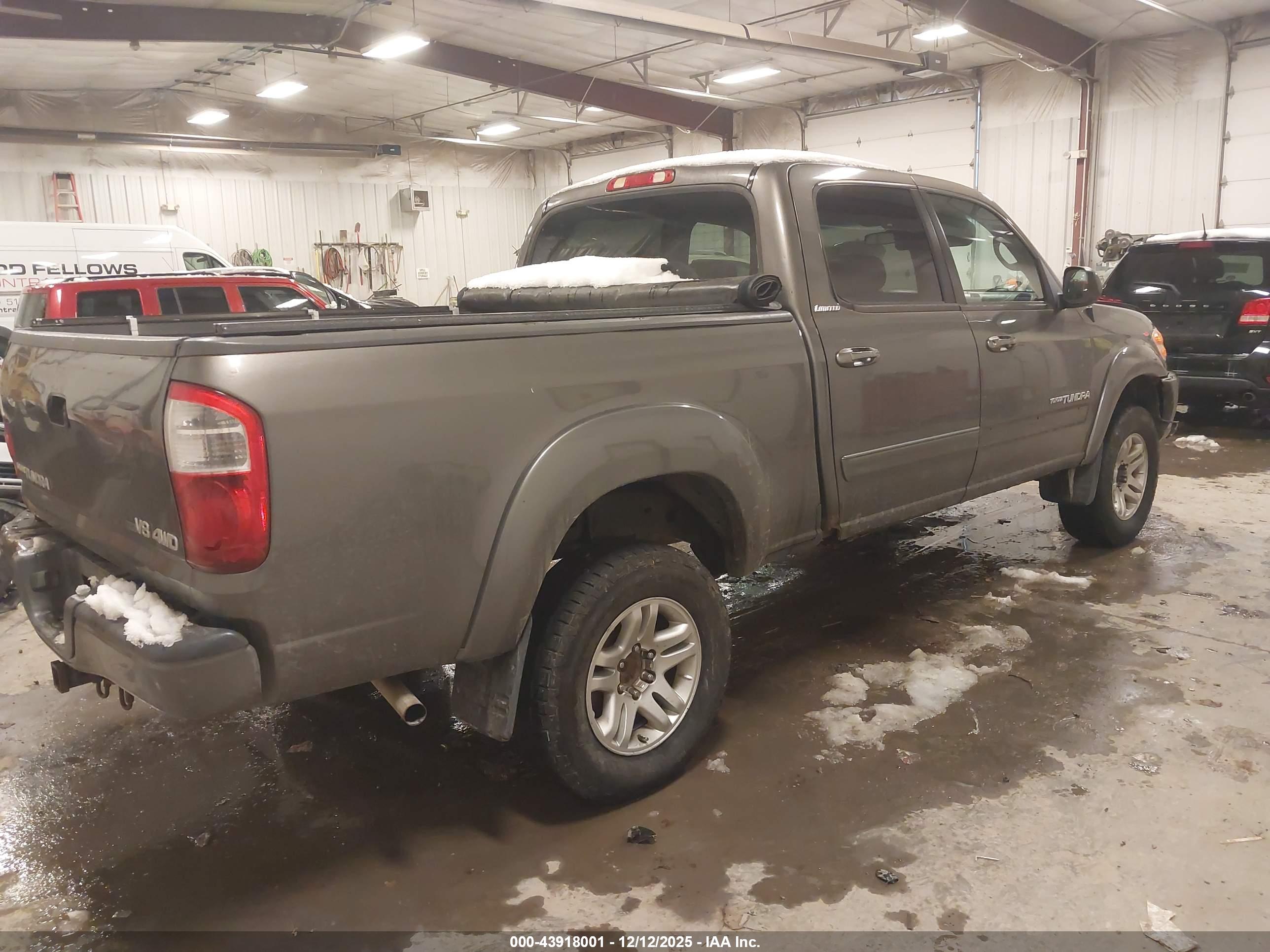 TOYOTA TUNDRA image 4