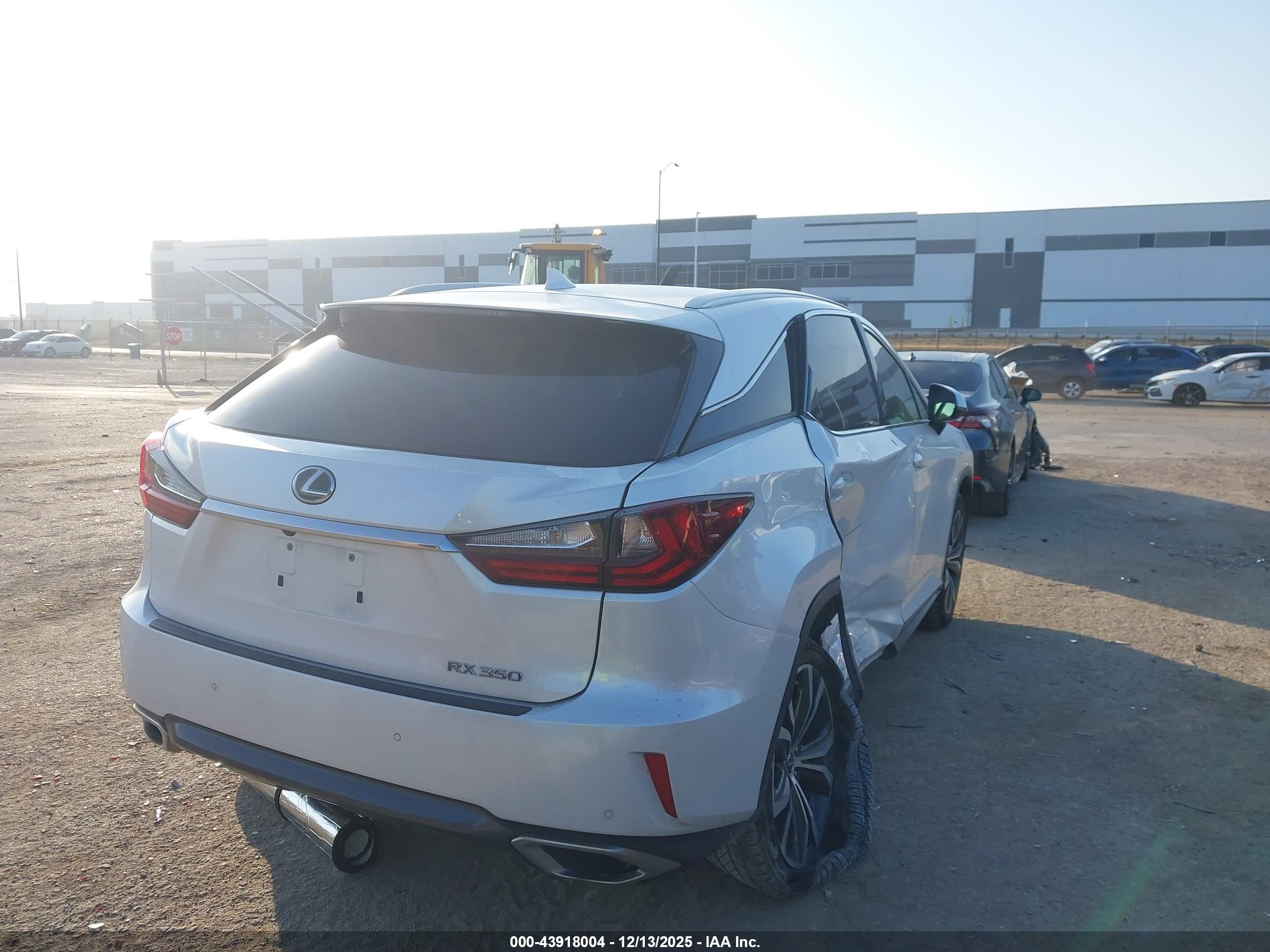 LEXUS RX image 4