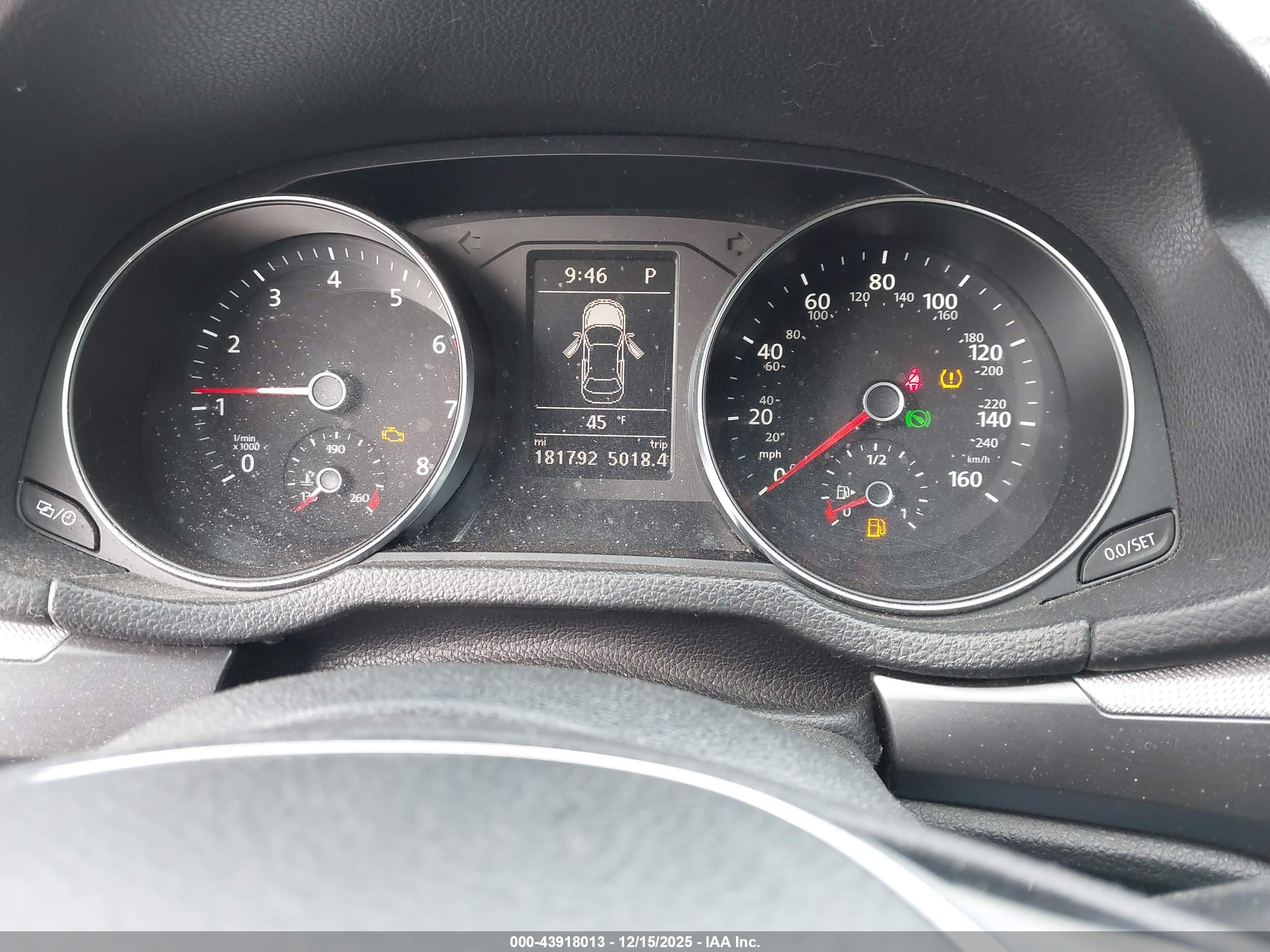 VOLKSWAGEN PASSAT image 7