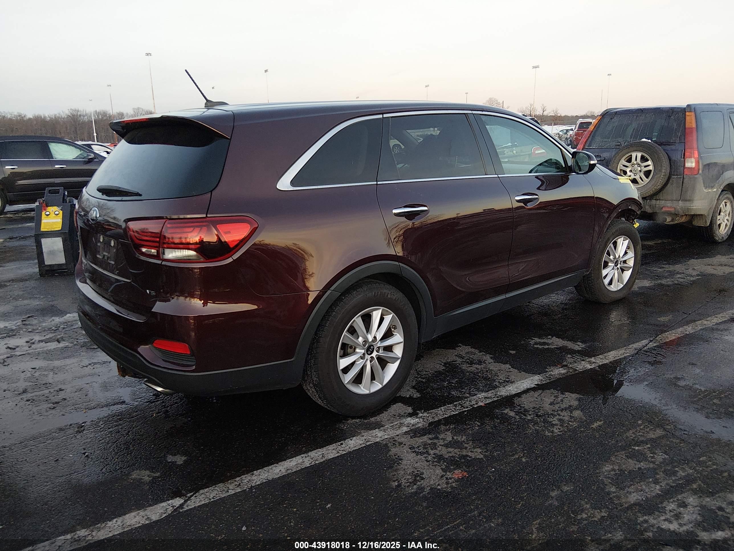 KIA SORENTO image 4