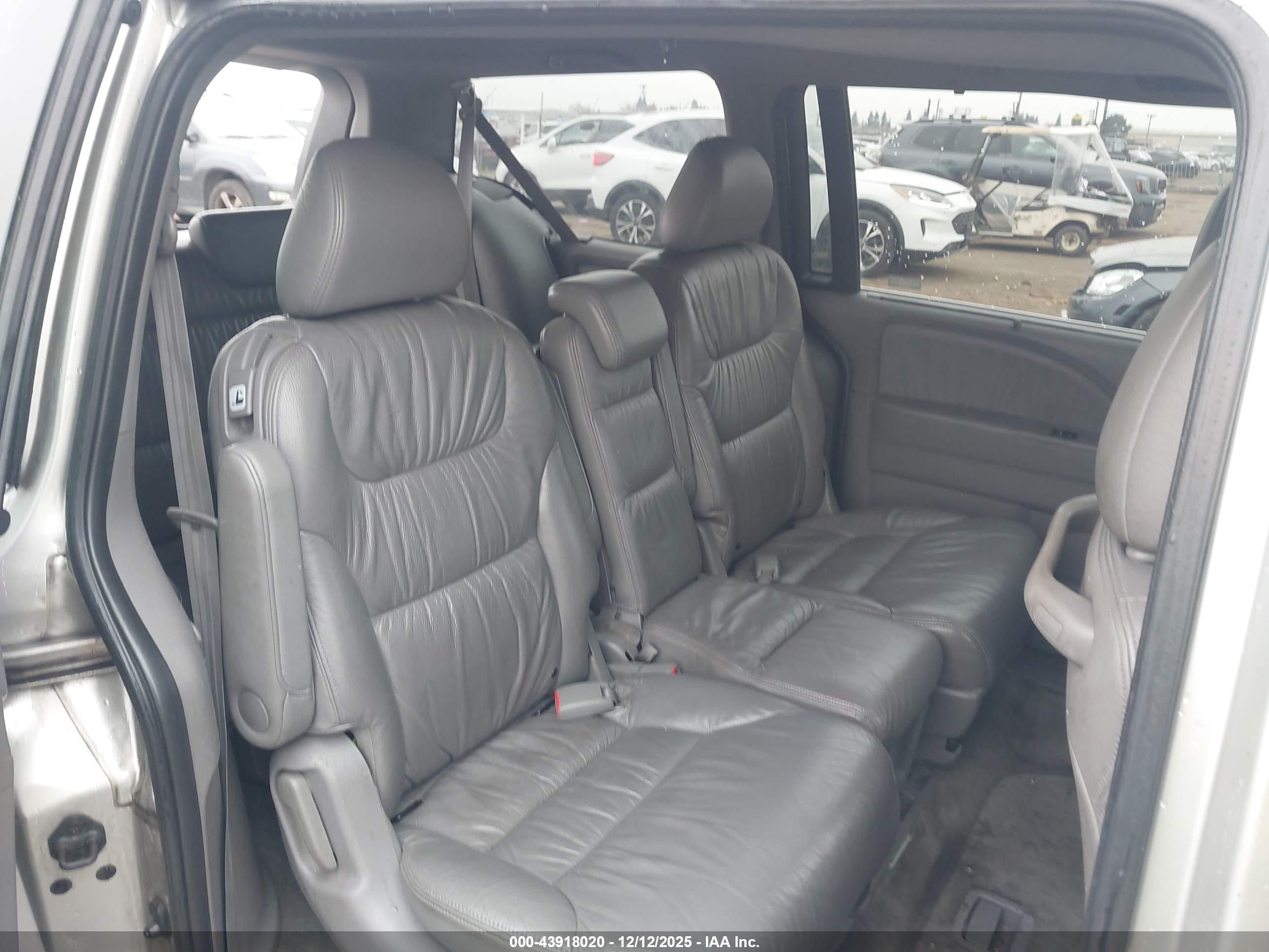 HONDA ODYSSEY image 8