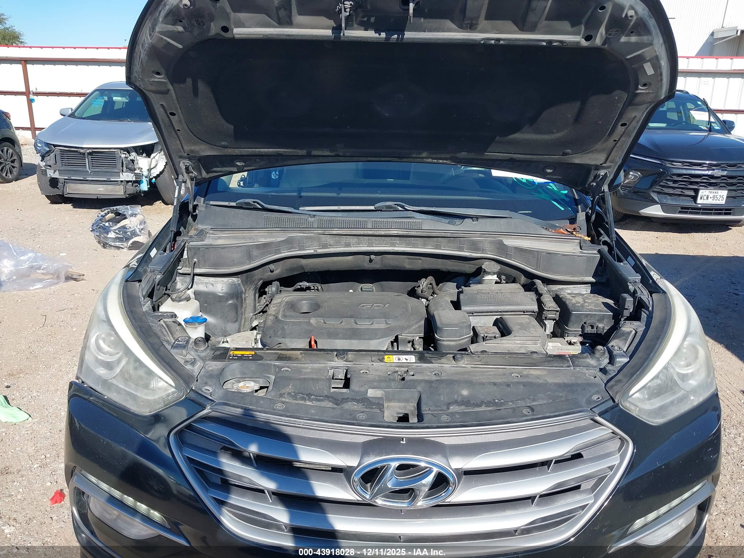 HYUNDAI SANTA image 10