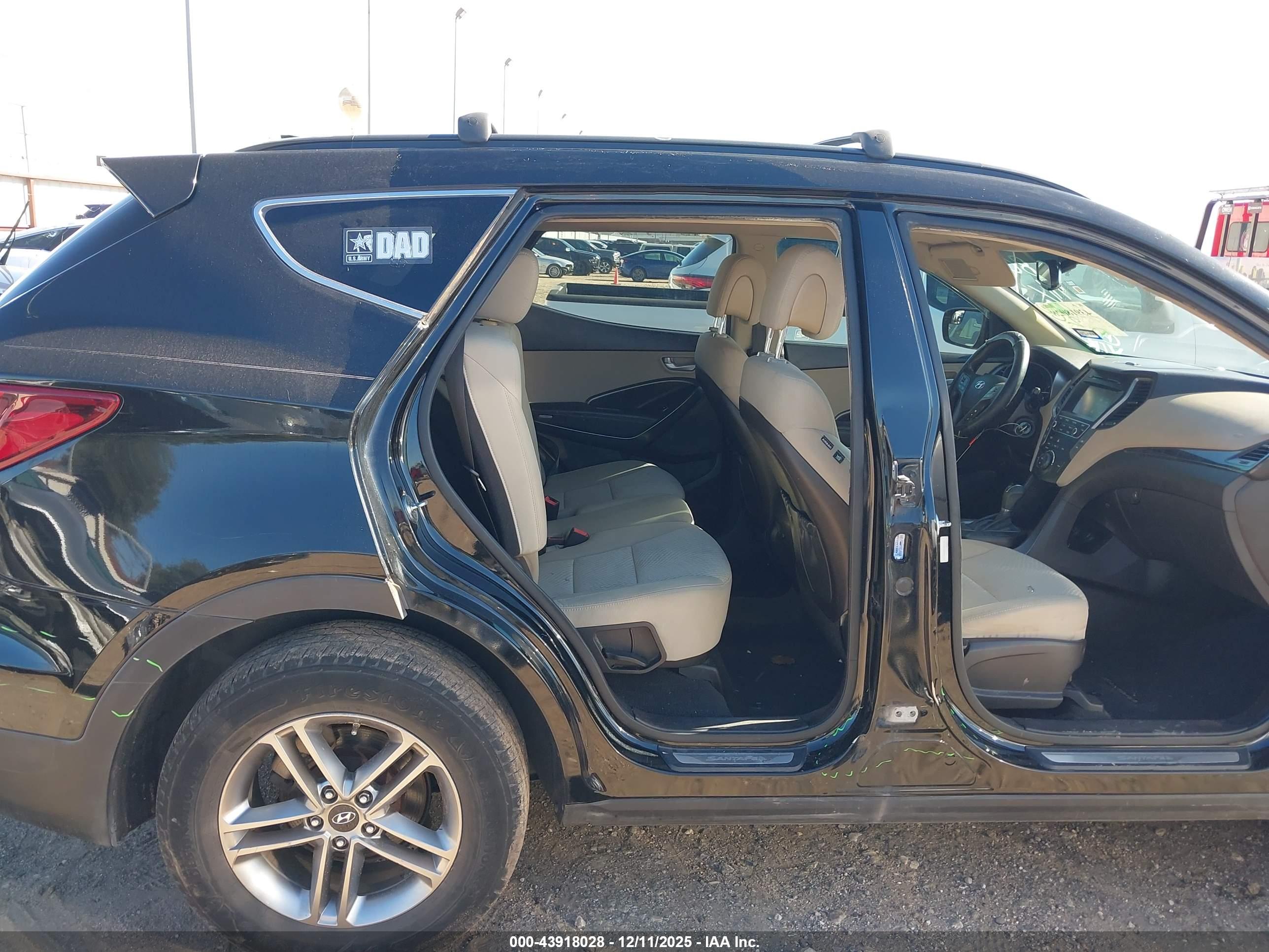 HYUNDAI SANTA image 8