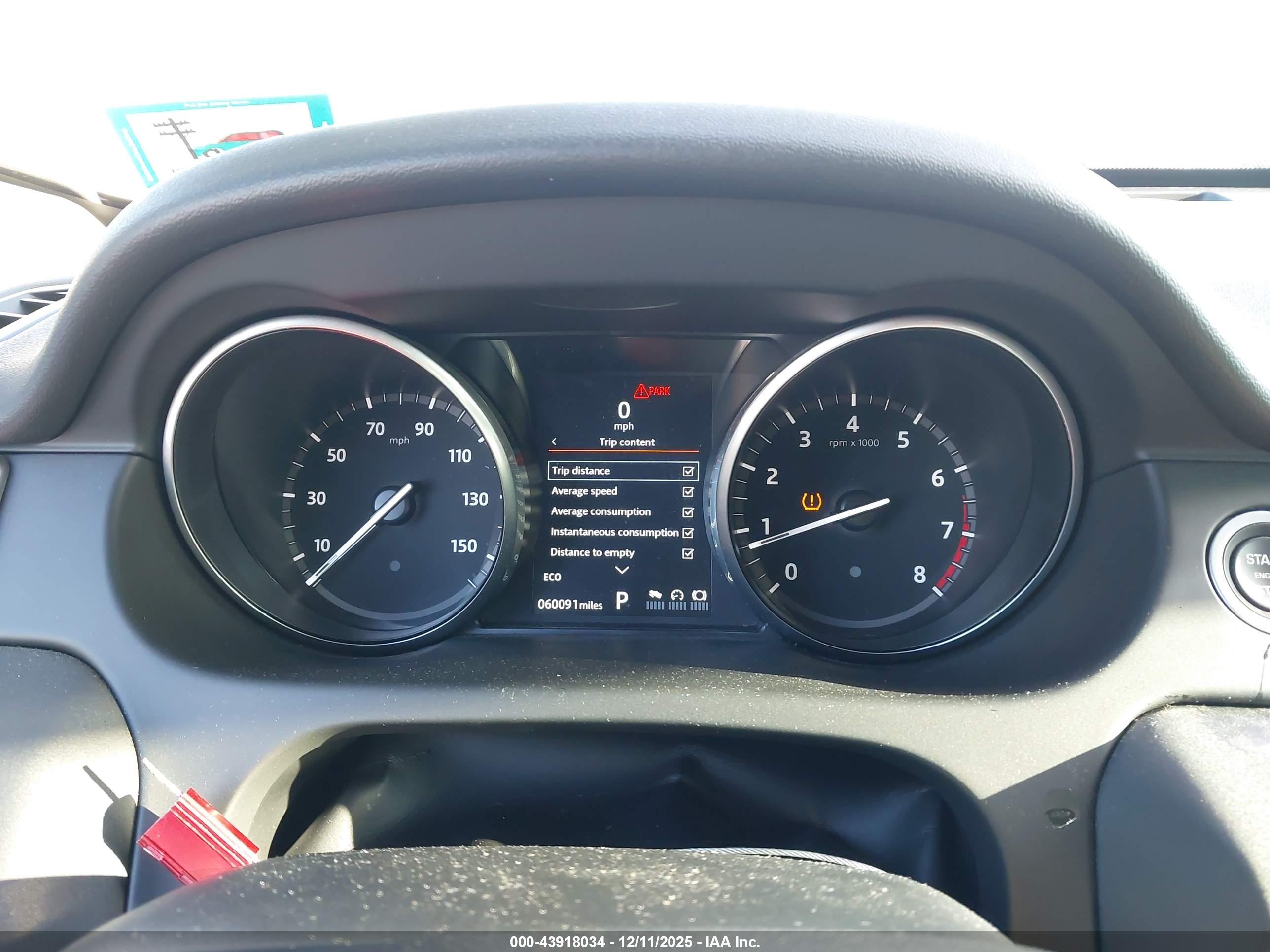 LAND ROVER image 7