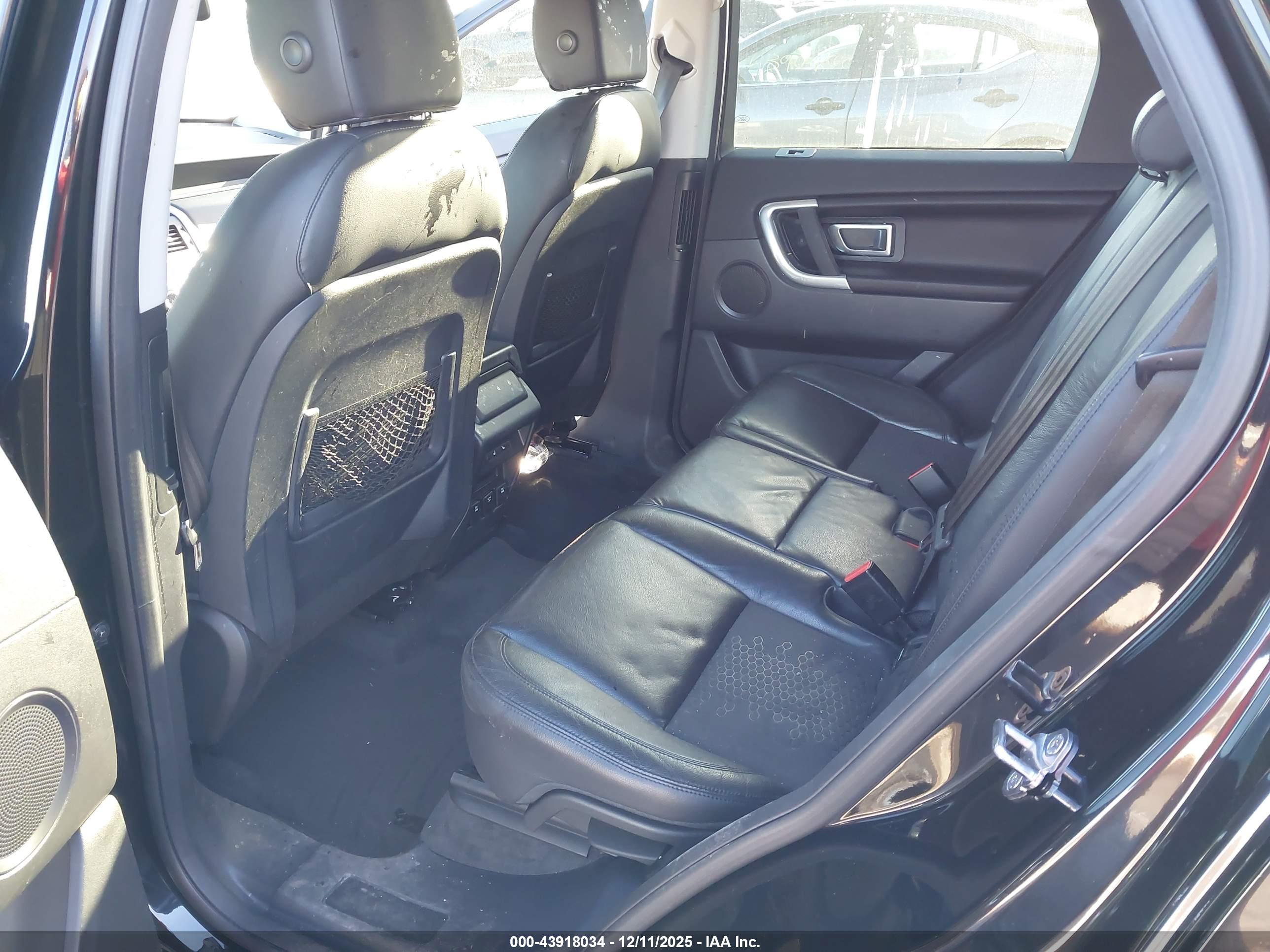 LAND ROVER image 8
