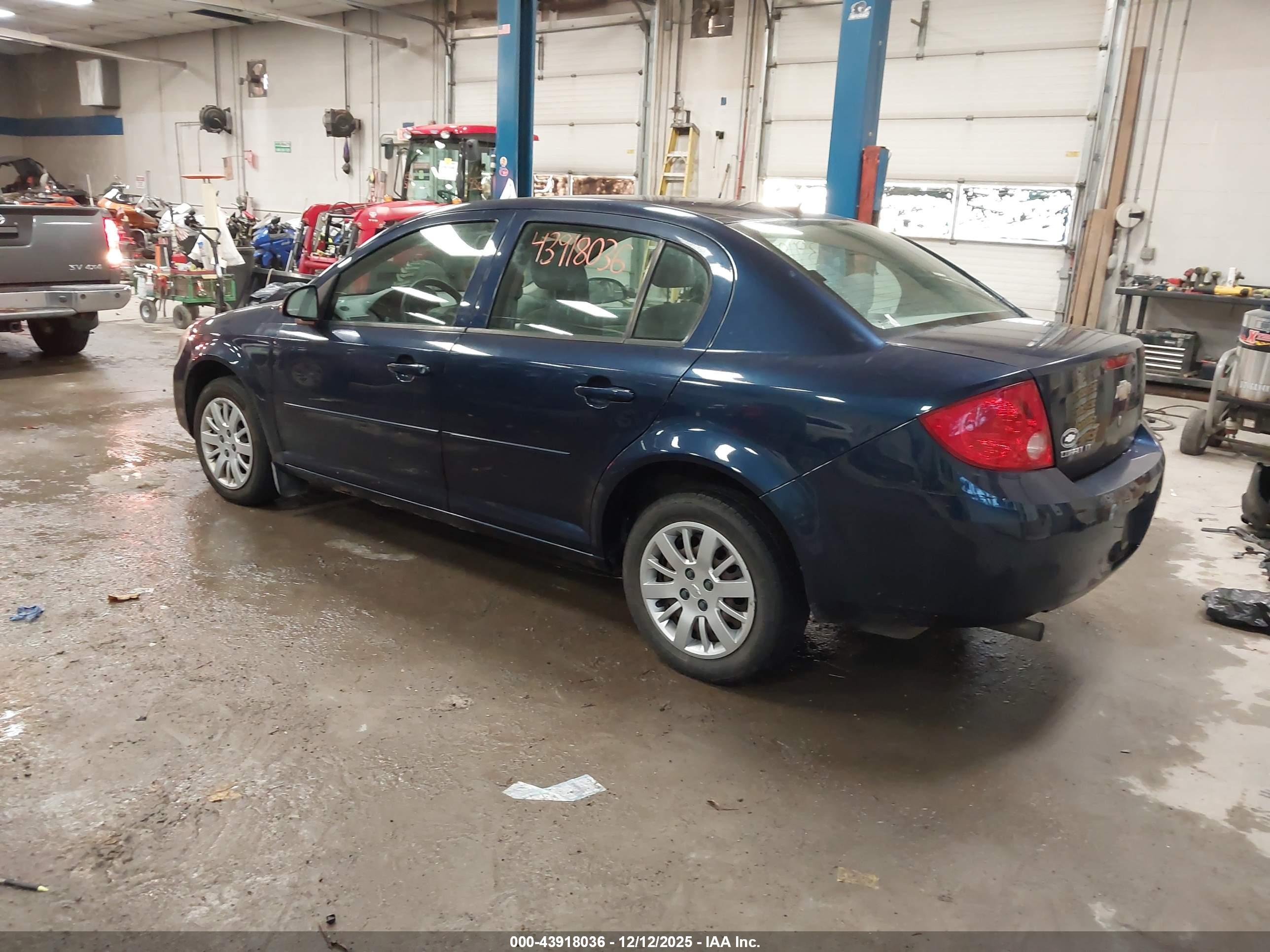 CHEVROLET COBALT image 3