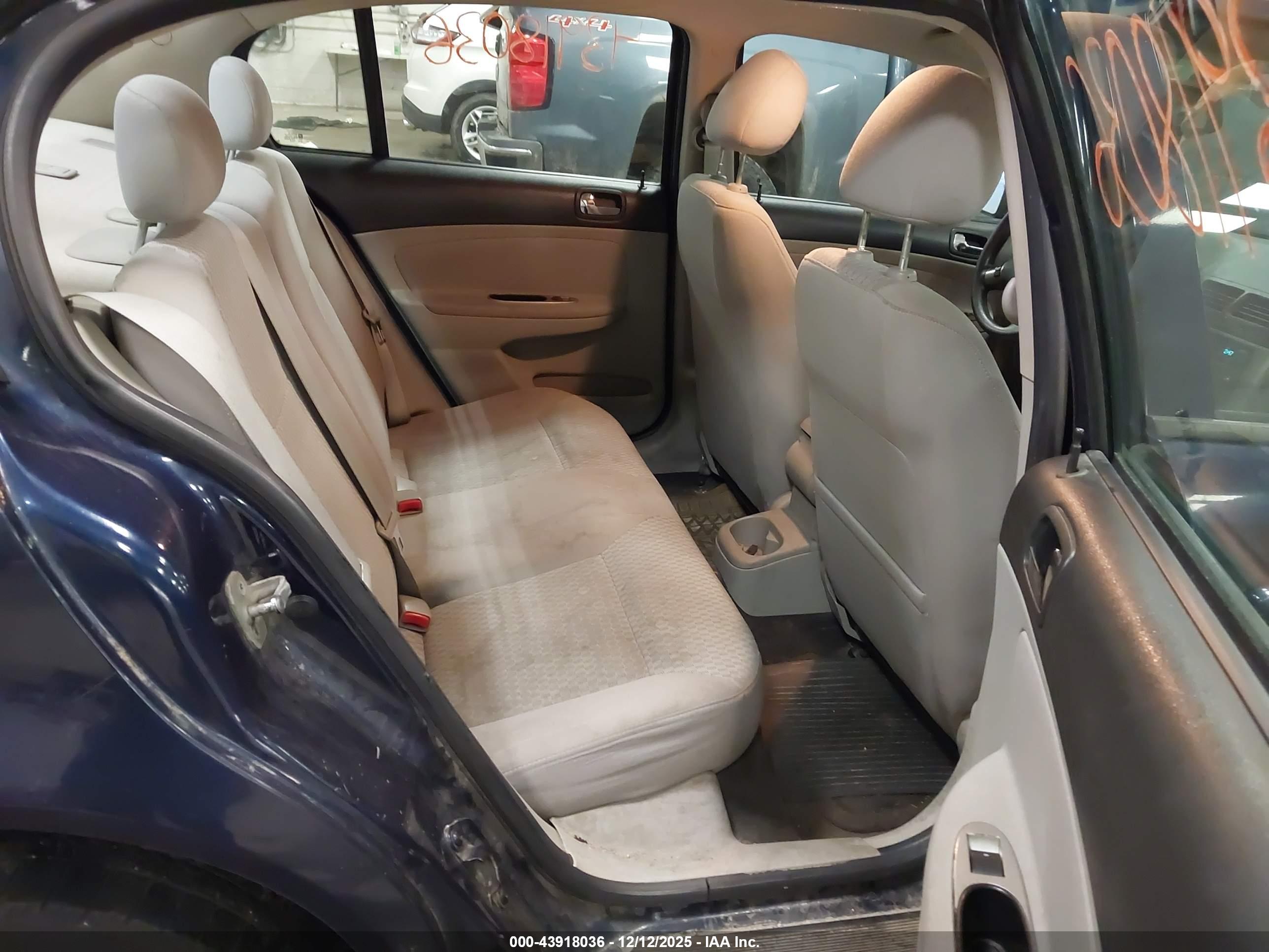 CHEVROLET COBALT image 8