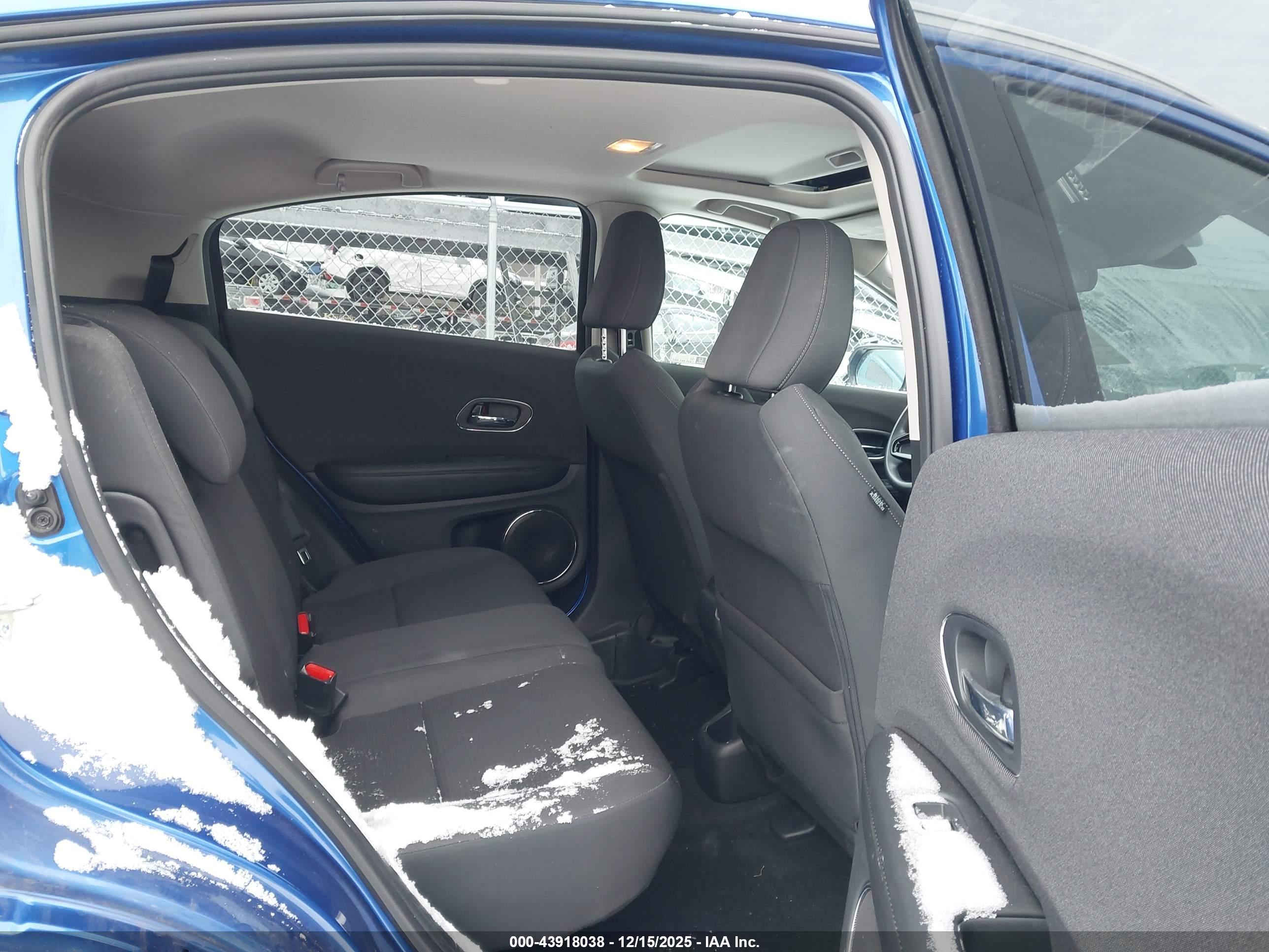 HONDA HR-V image 8