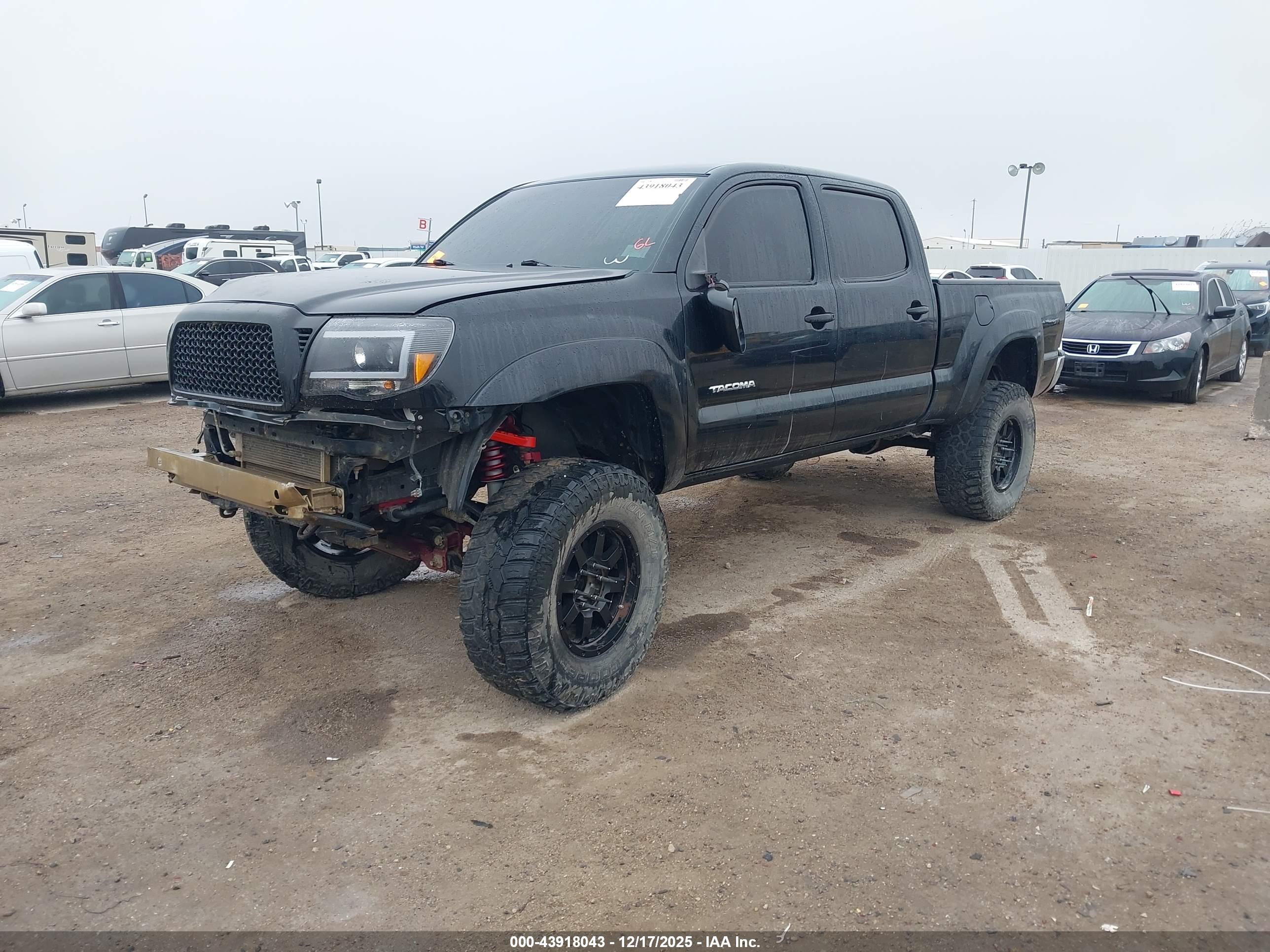 TOYOTA TACOMA image 2