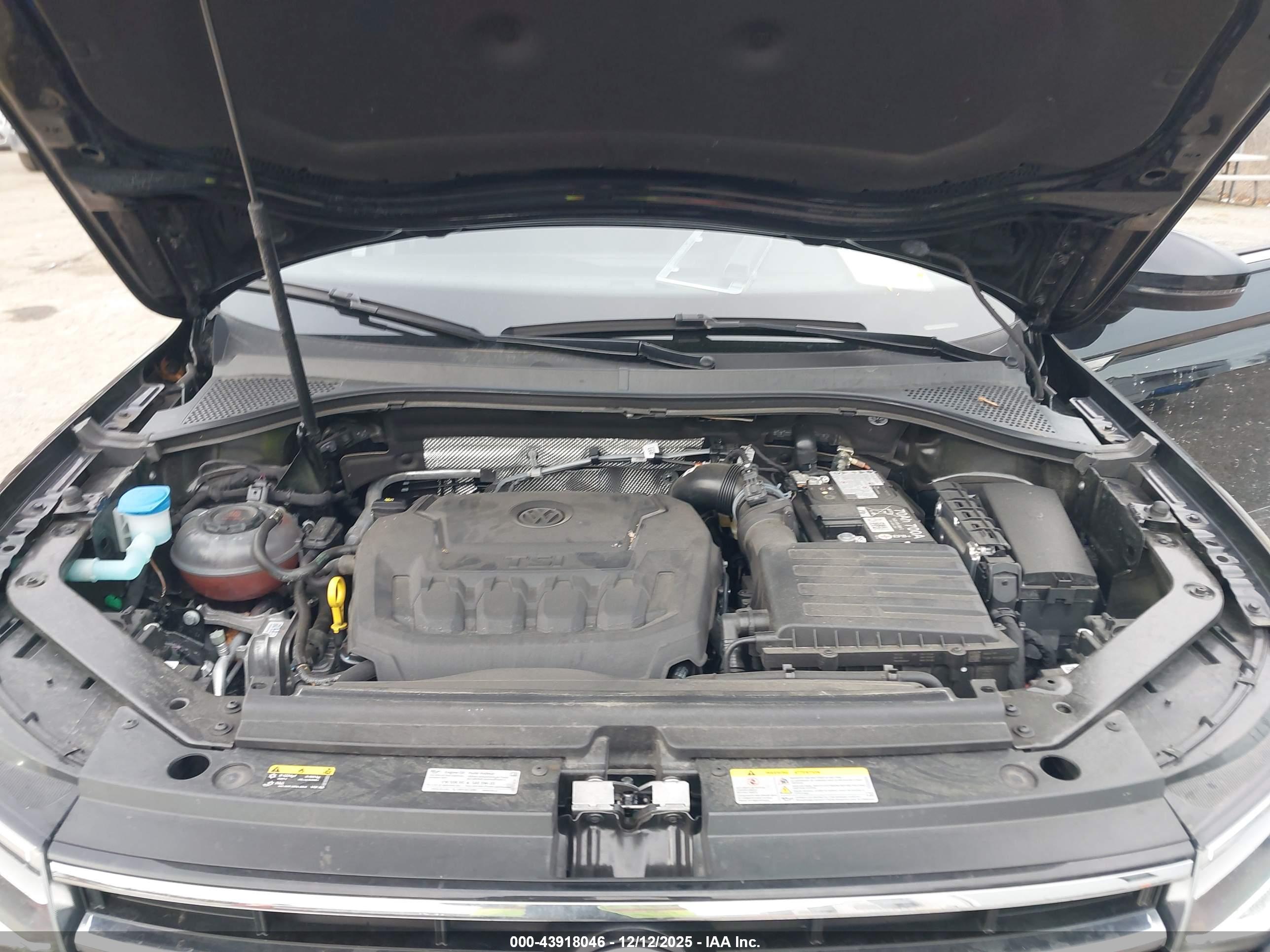 VOLKSWAGEN TIGUAN image 10