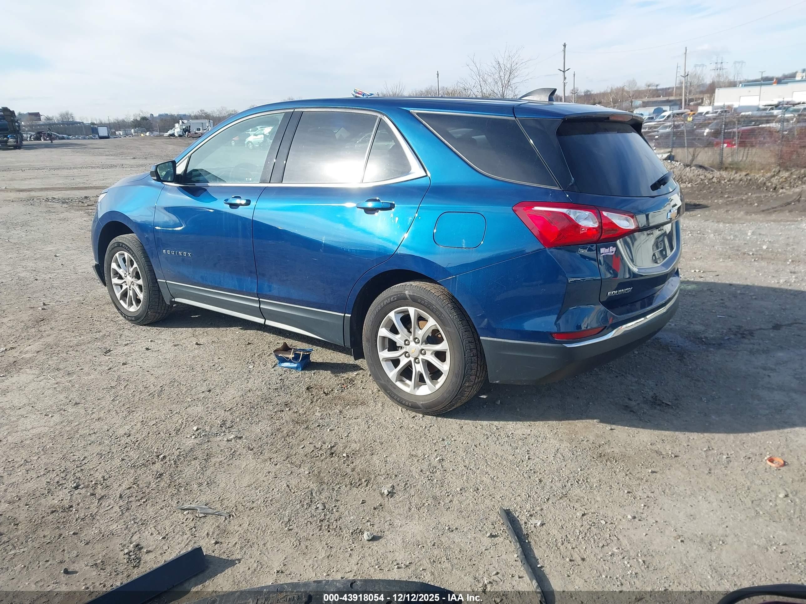 CHEVROLET EQUINOX image 3
